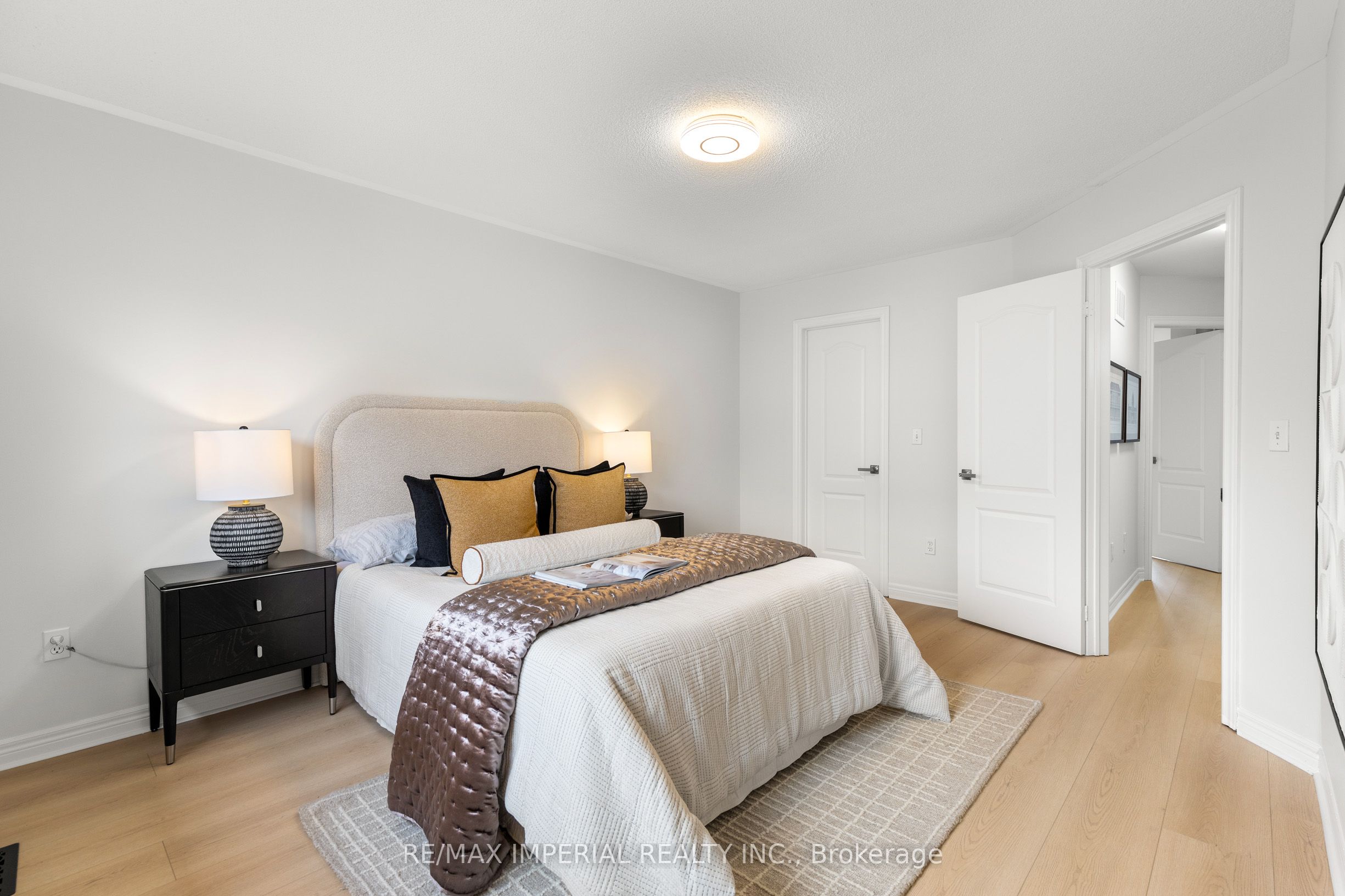 44 Hawkview Boulevard Property Photo 26