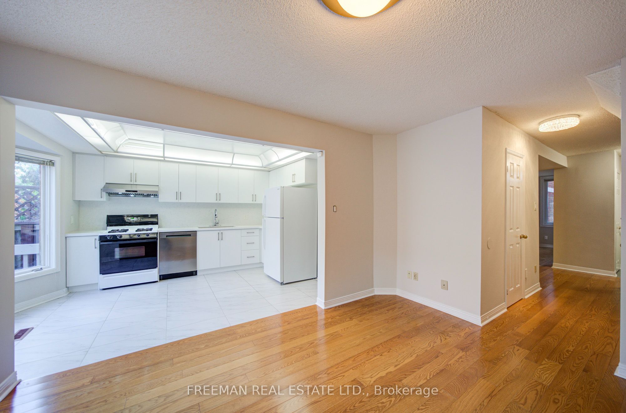 107 Brownstone Circle Property Photo 12