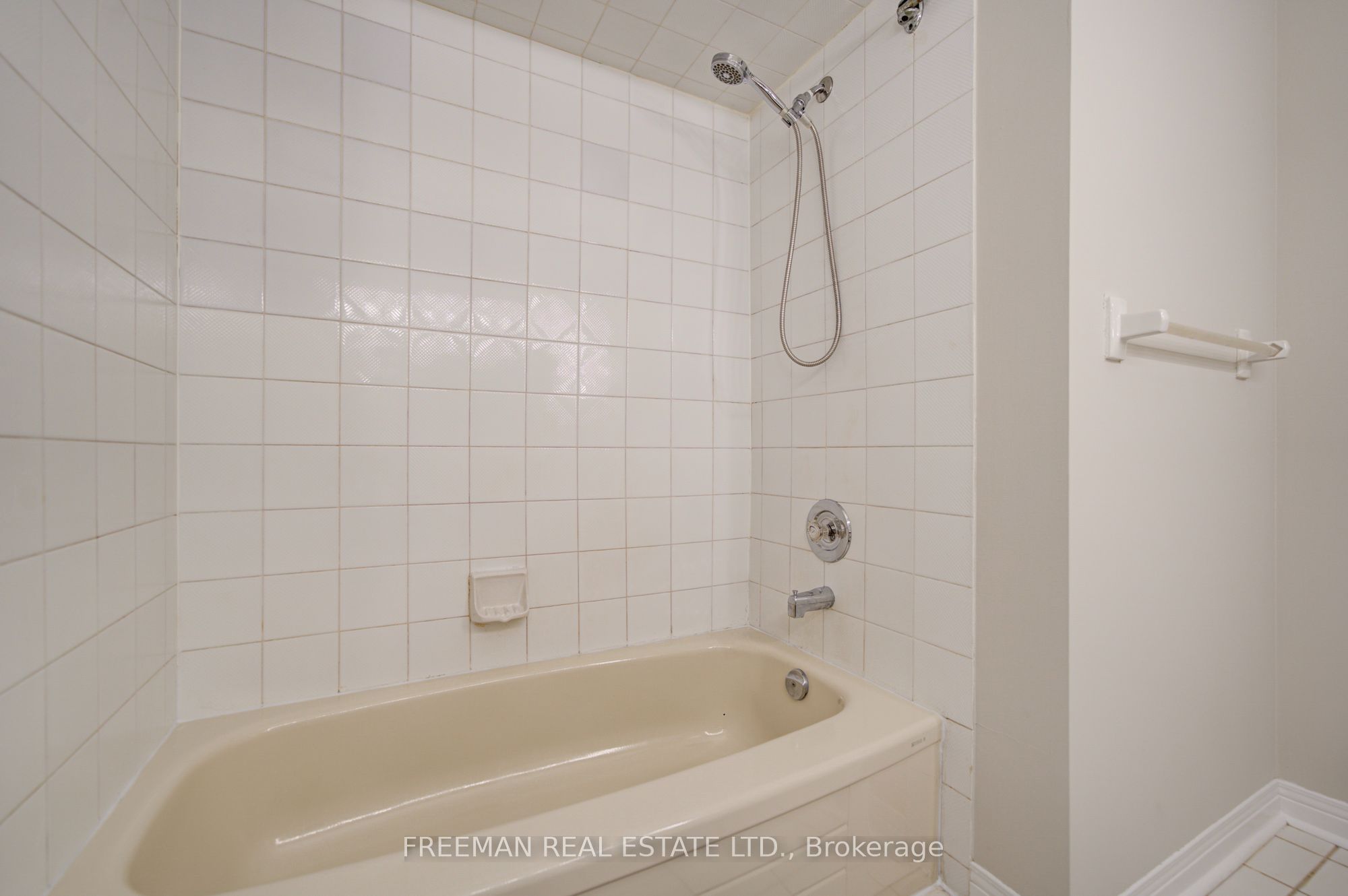 107 Brownstone Circle Property Photo 33