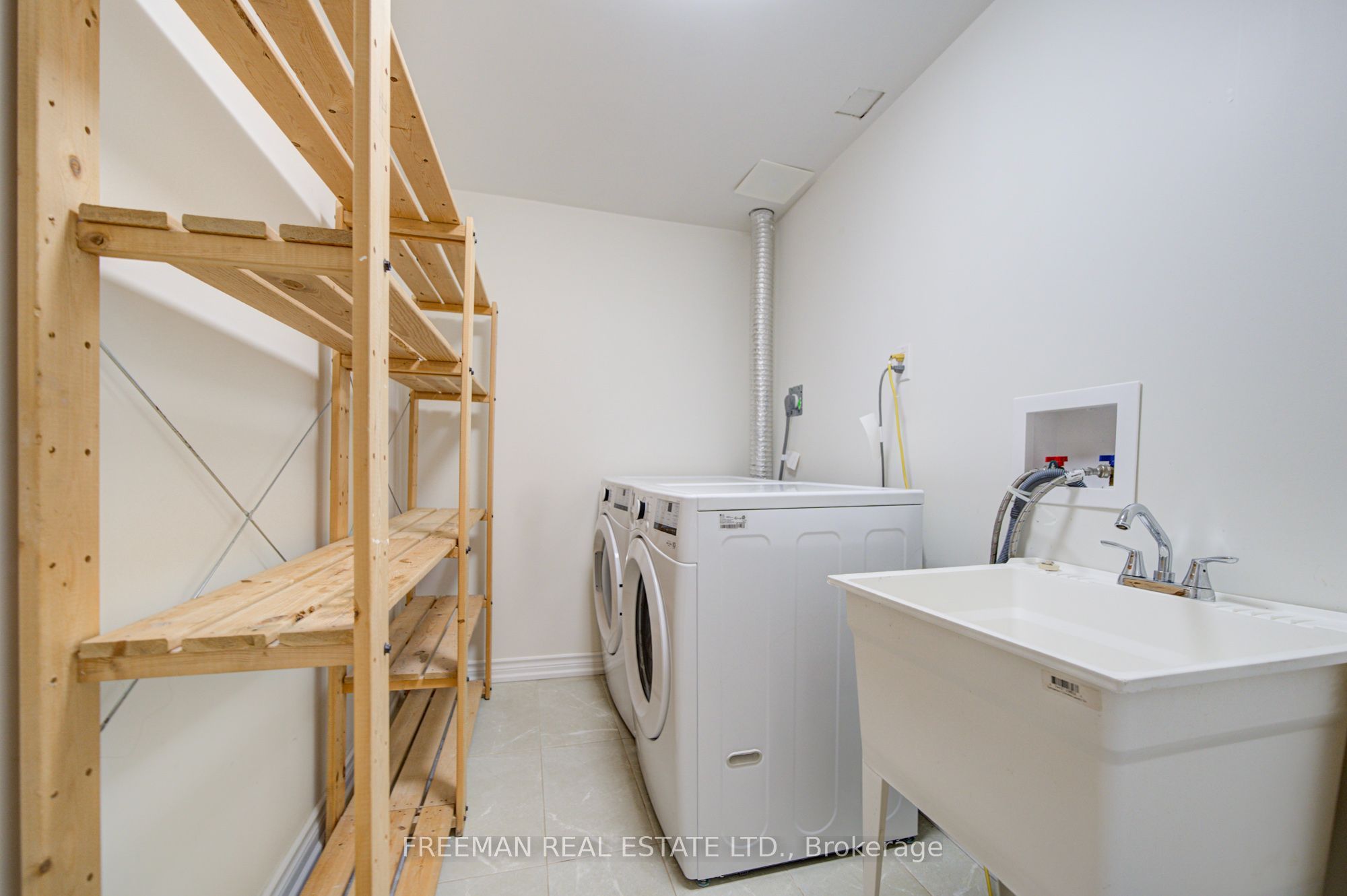 107 Brownstone Circle Property Photo 44