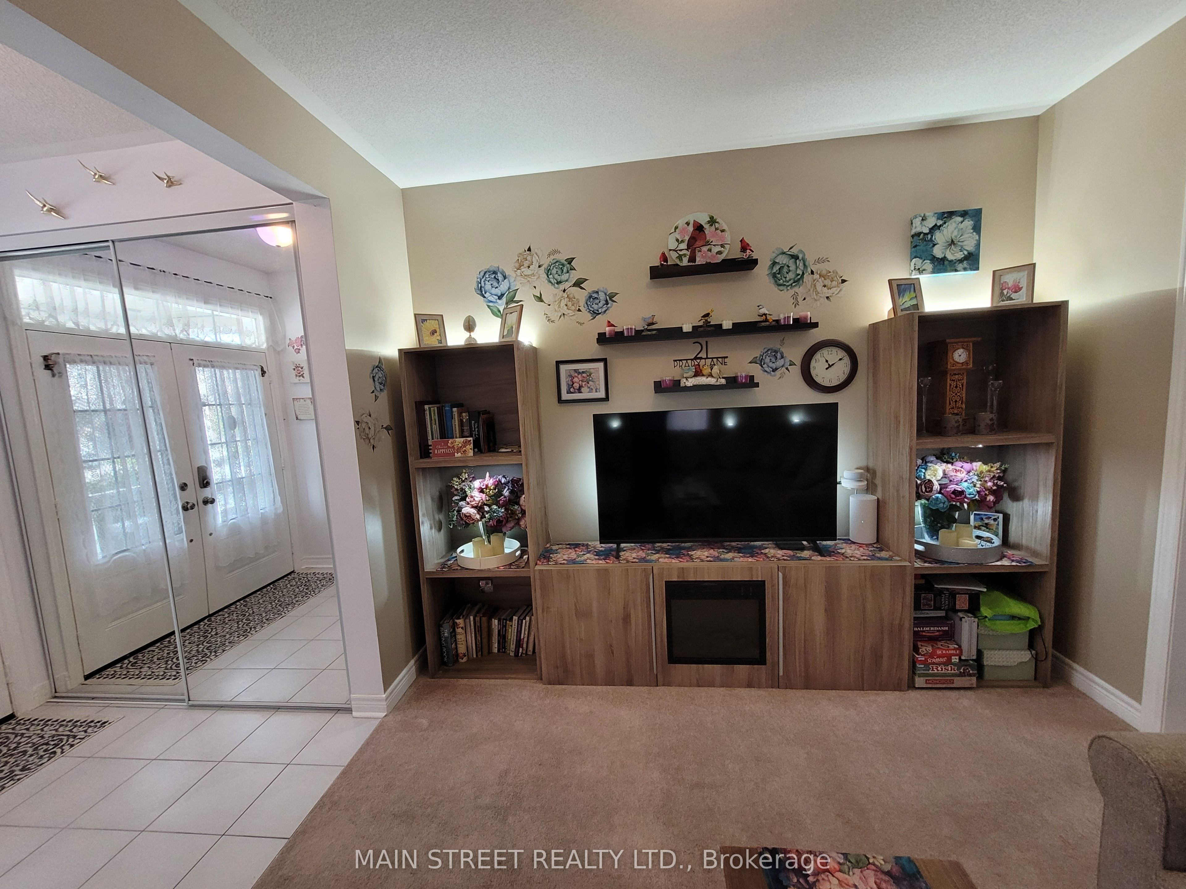 21 Prady Lane Property Photo 5