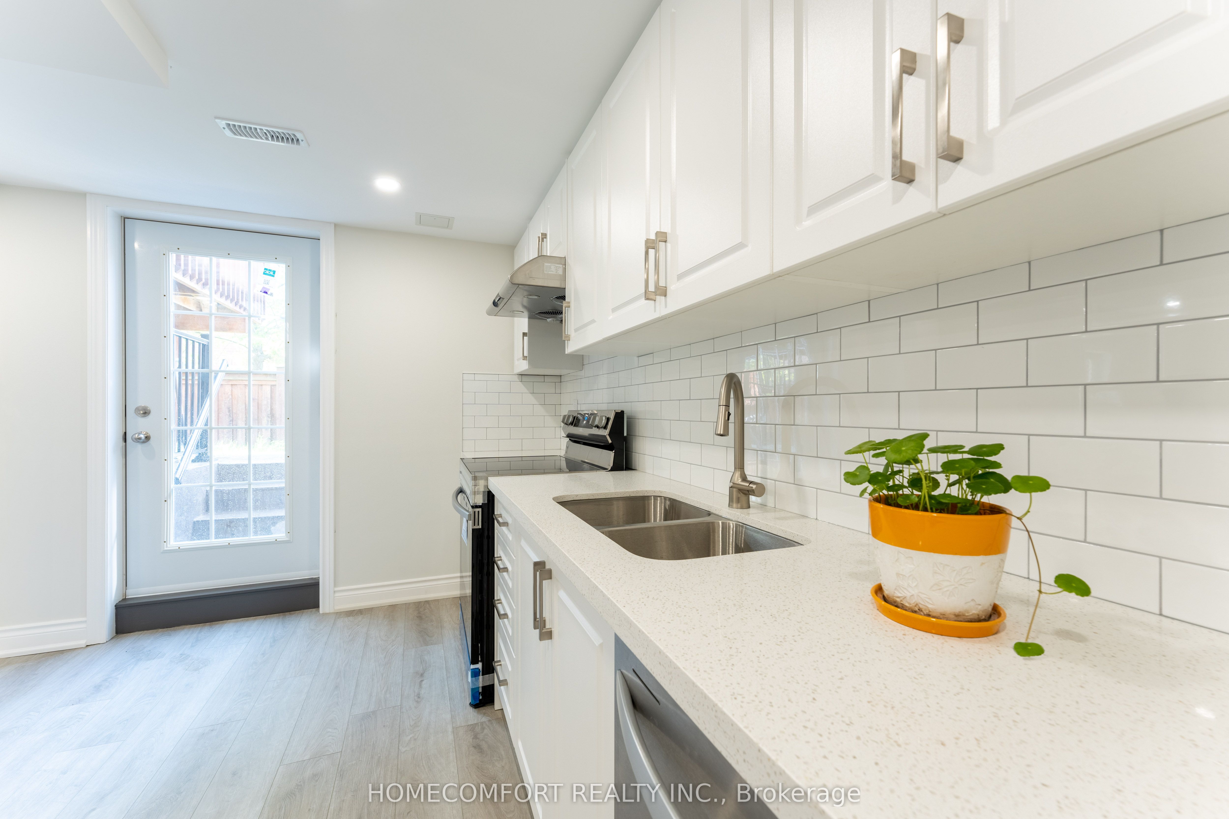 369 Tower Hill Road Bsmt Property Photo 3