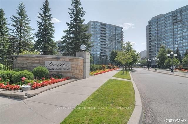 11 Townsgate Drive 1002 Property Photo 1