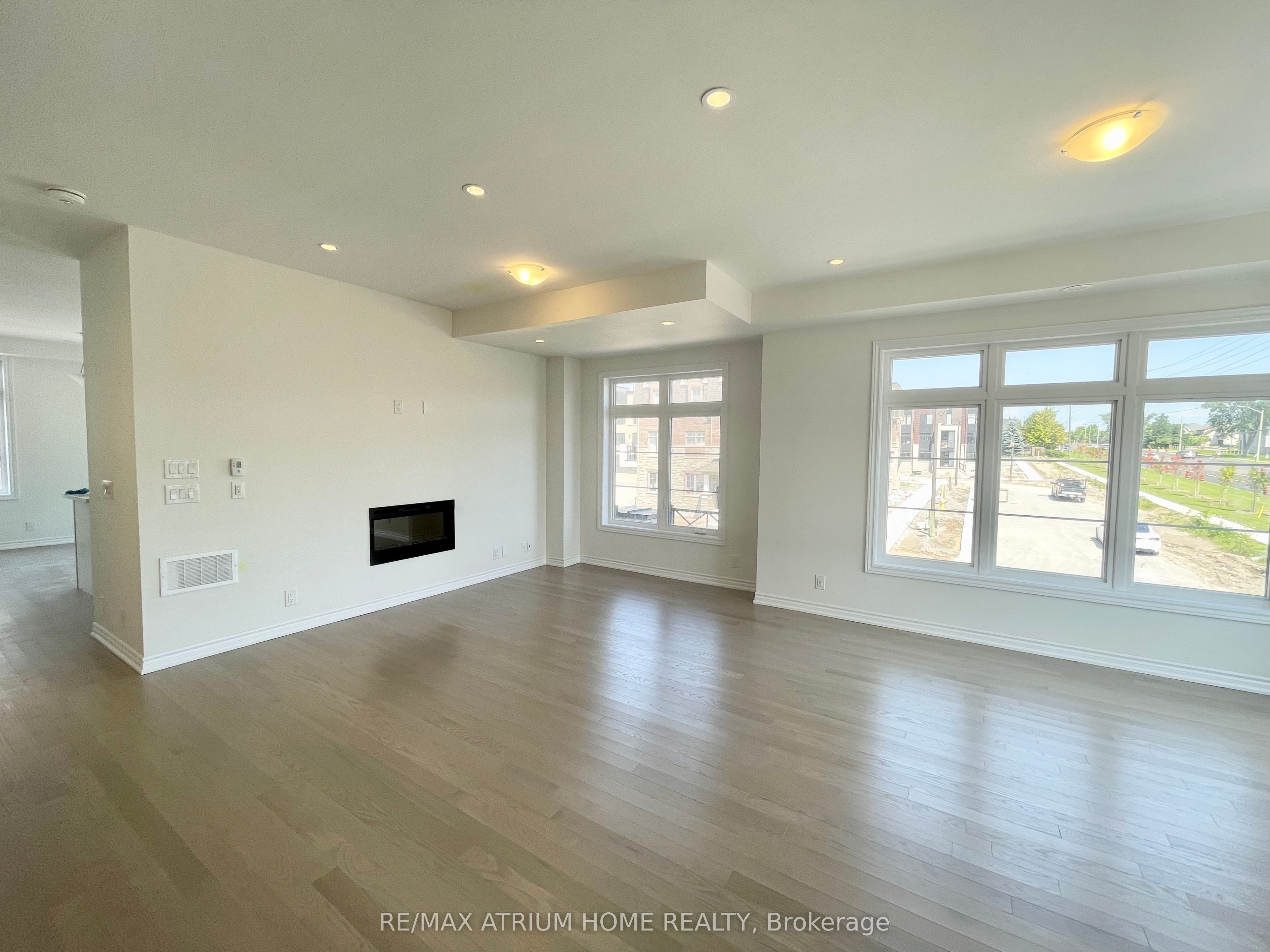9660 Kennedy Road Property Photo 11