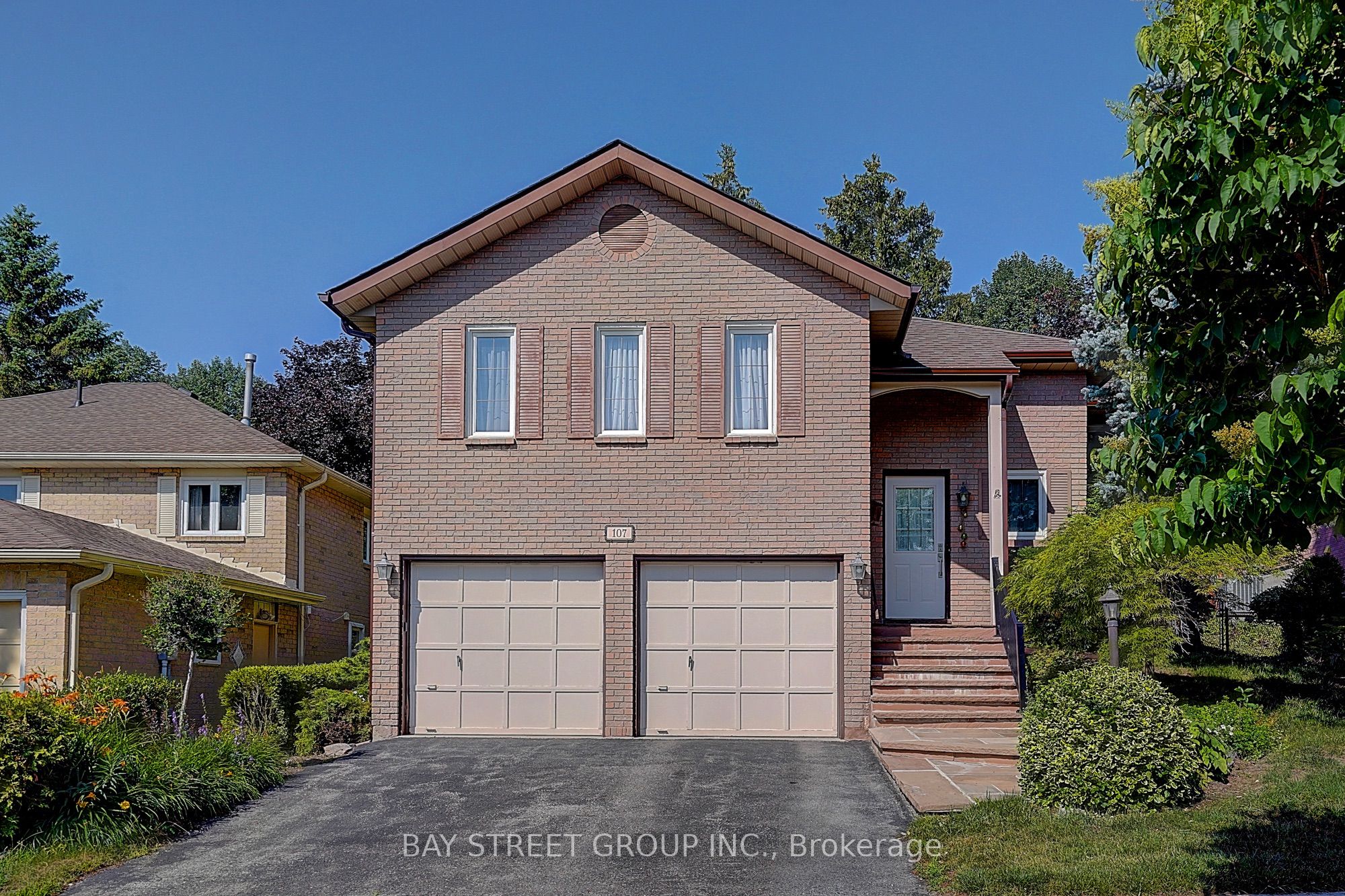 107 Crawford Rose Drive Property Photo 1
