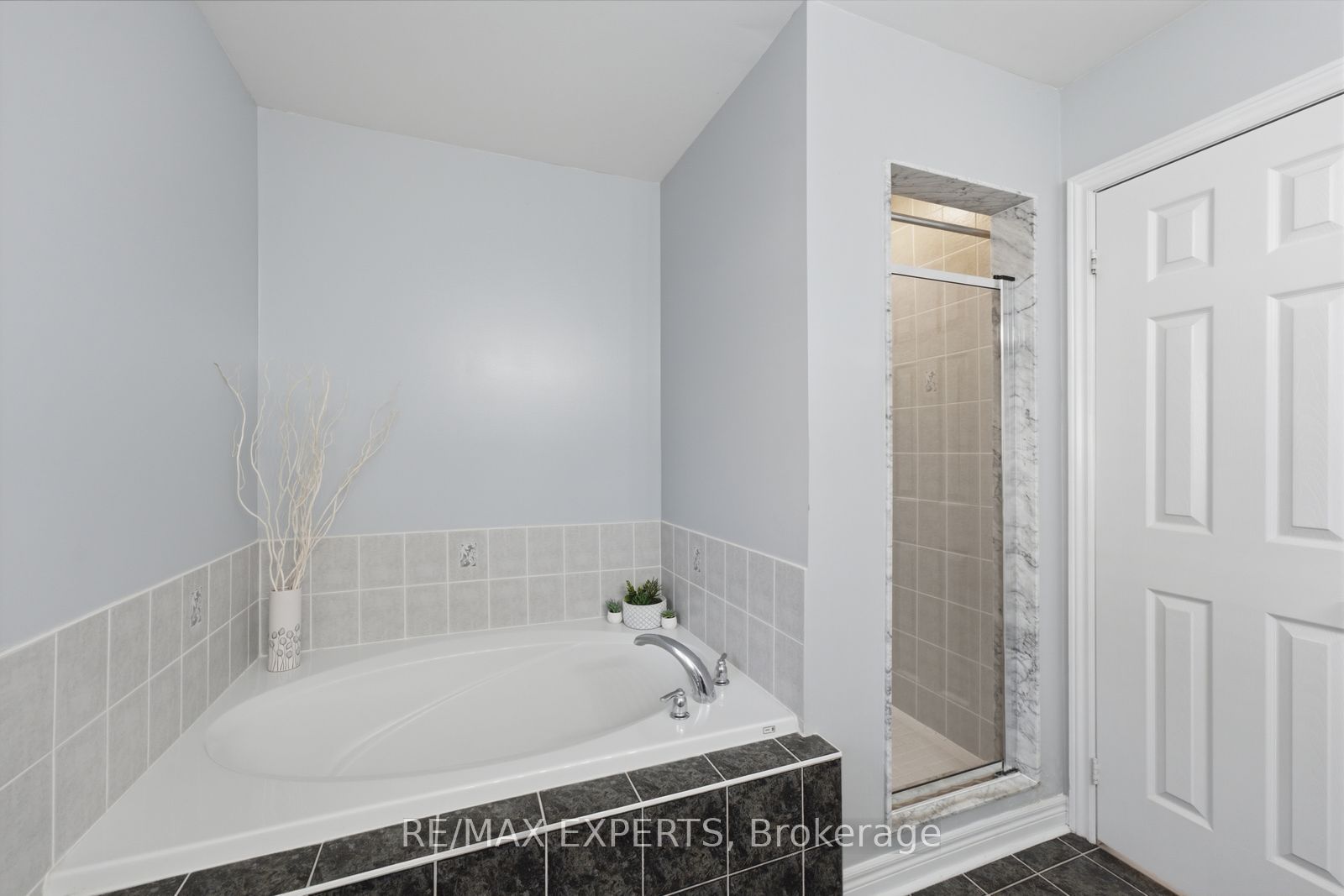1 Cetona Avenue Property Photo 27