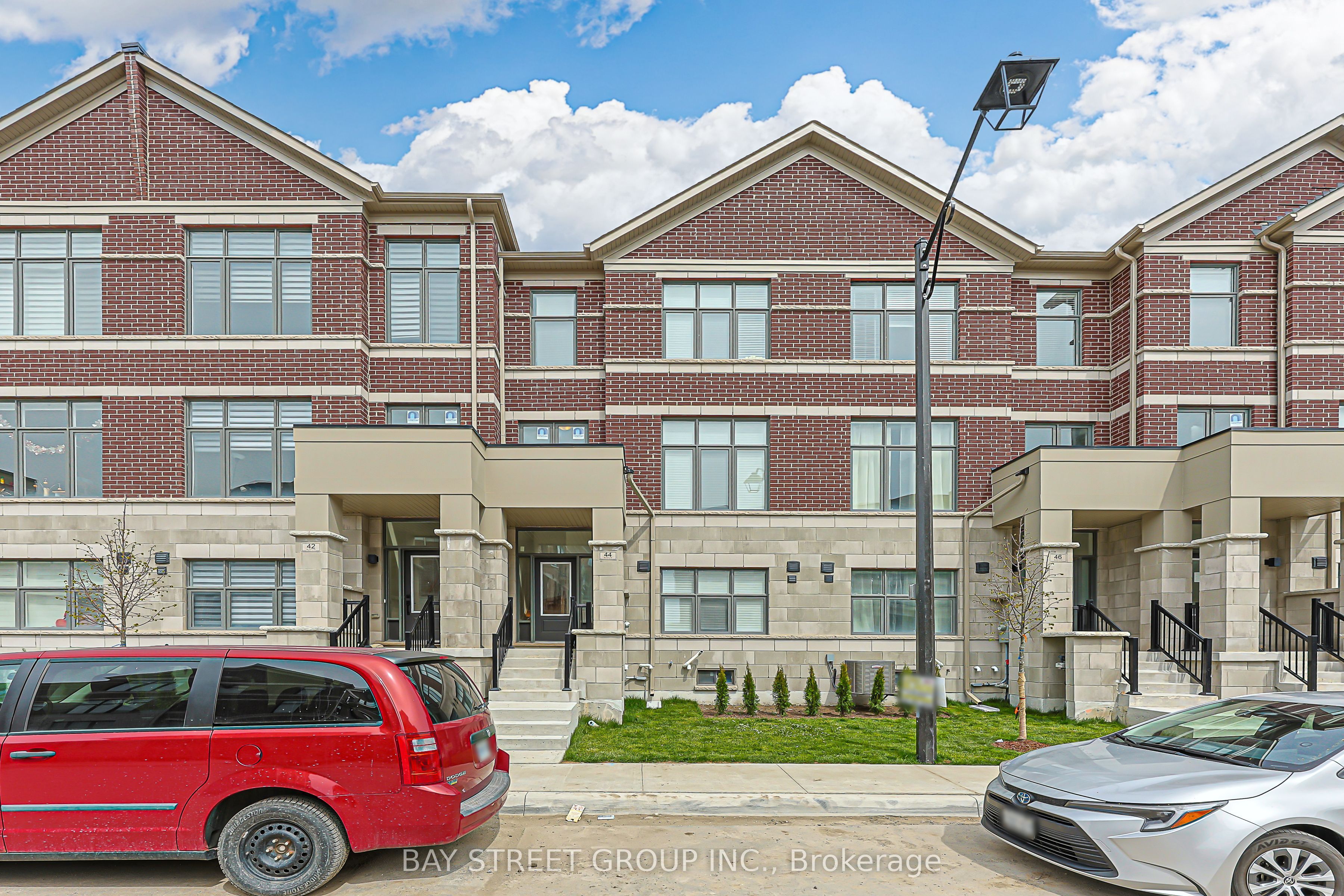 44 Seine Lane Property Photo 2