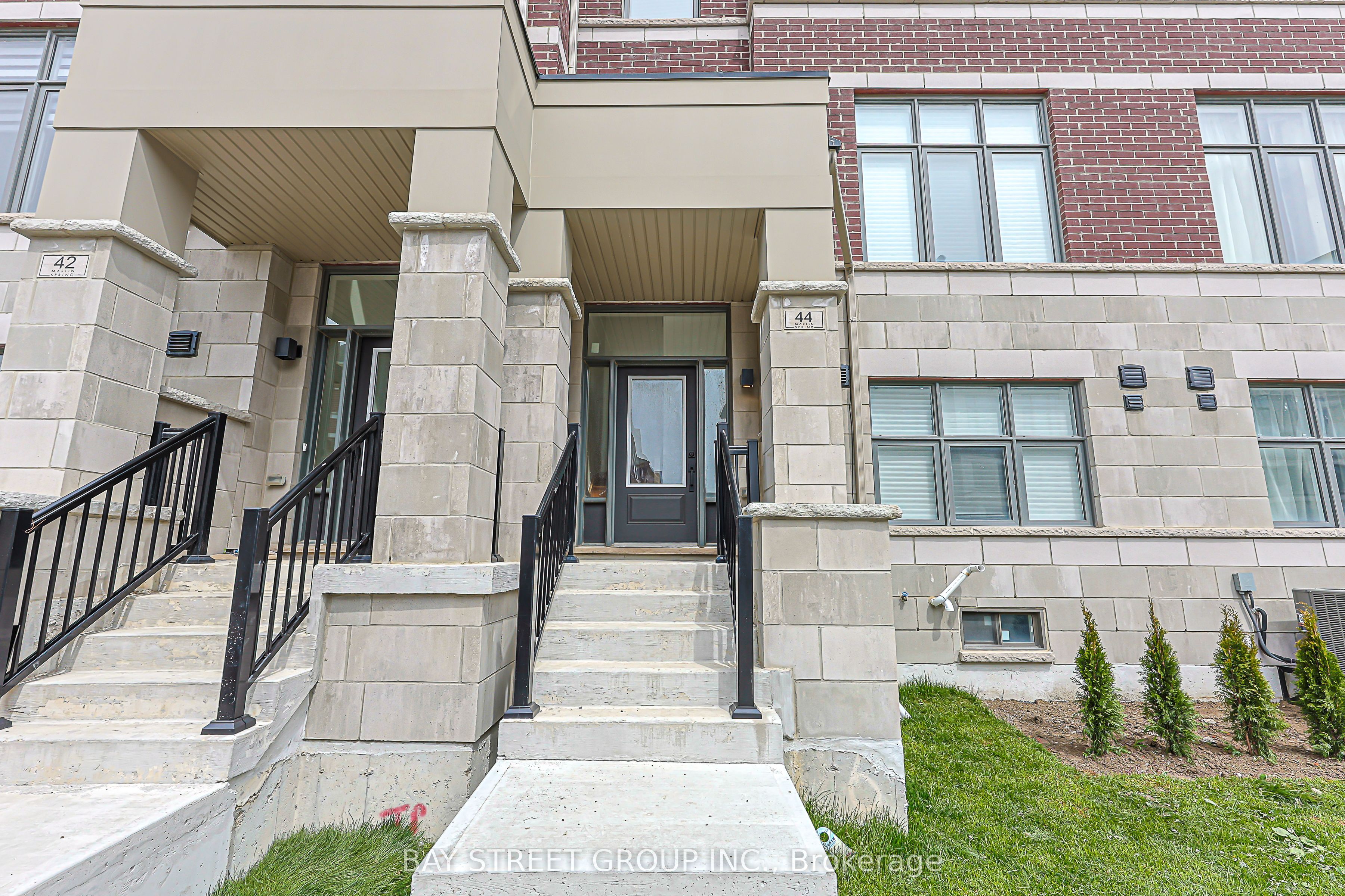 44 Seine Lane Property Photo 3