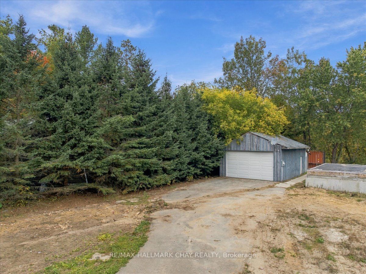 8240 Main Street Property Photo 4