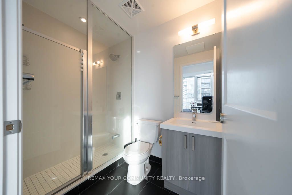 7895 Jane Street 3406 Property Photo 12