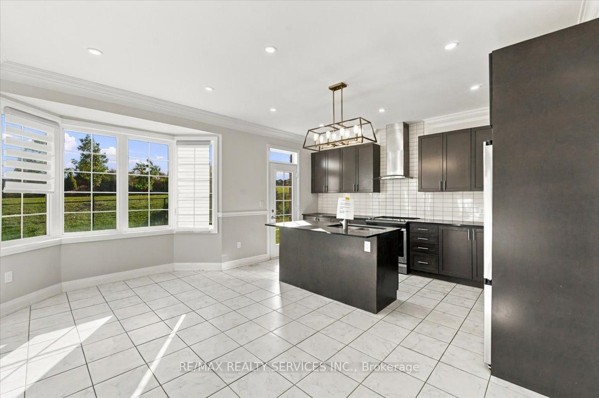 108 Frank Kelly Drive Property Photo 7