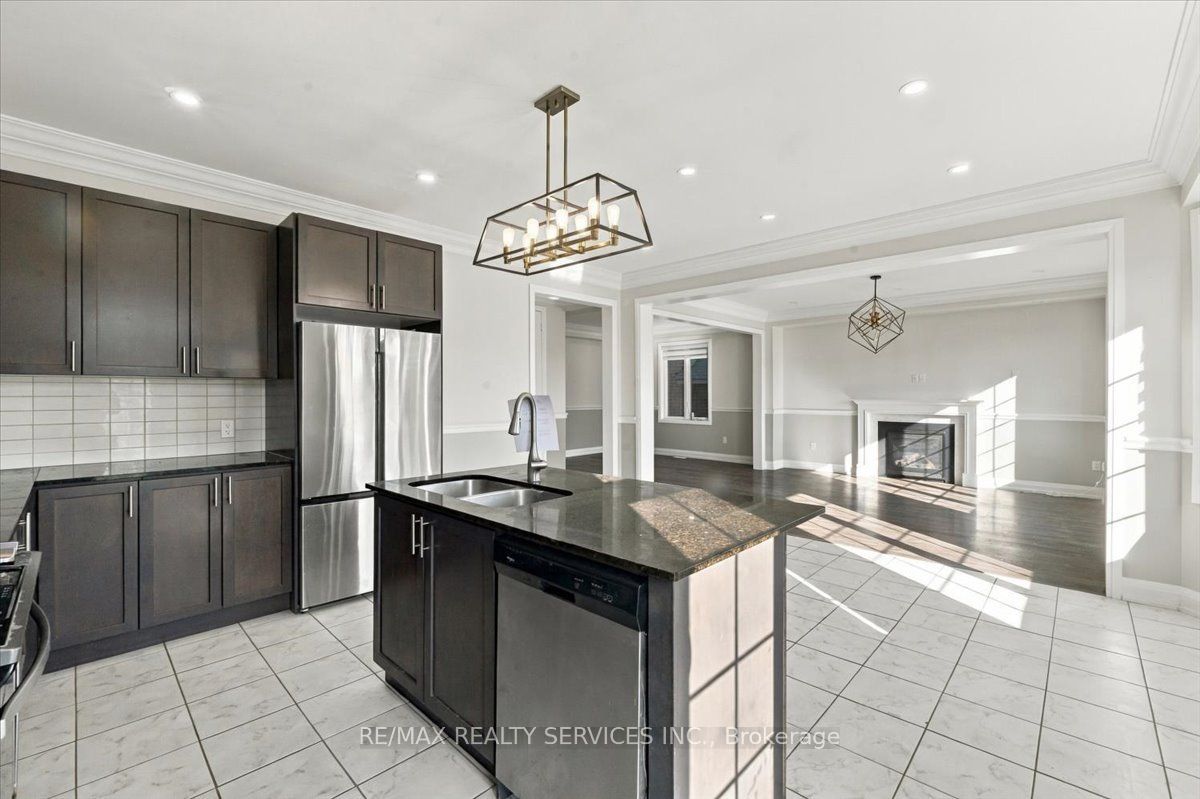 108 Frank Kelly Drive Property Photo 8