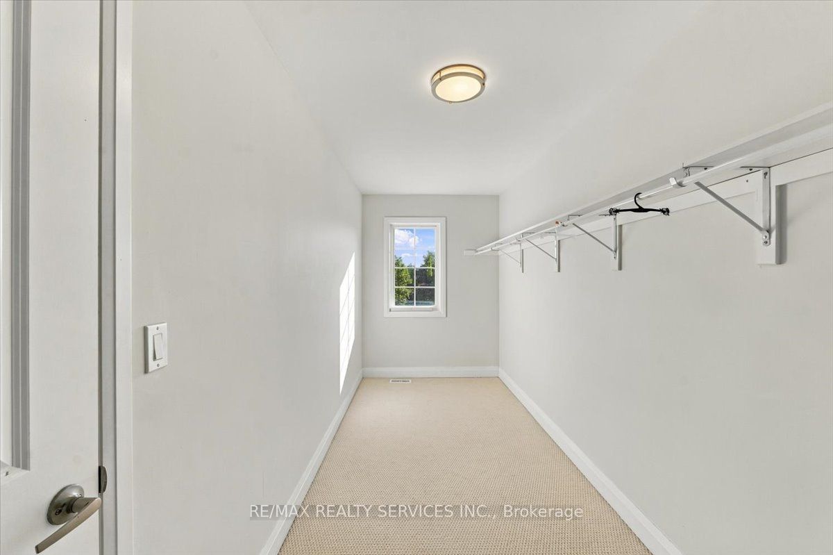 108 Frank Kelly Drive Property Photo 14