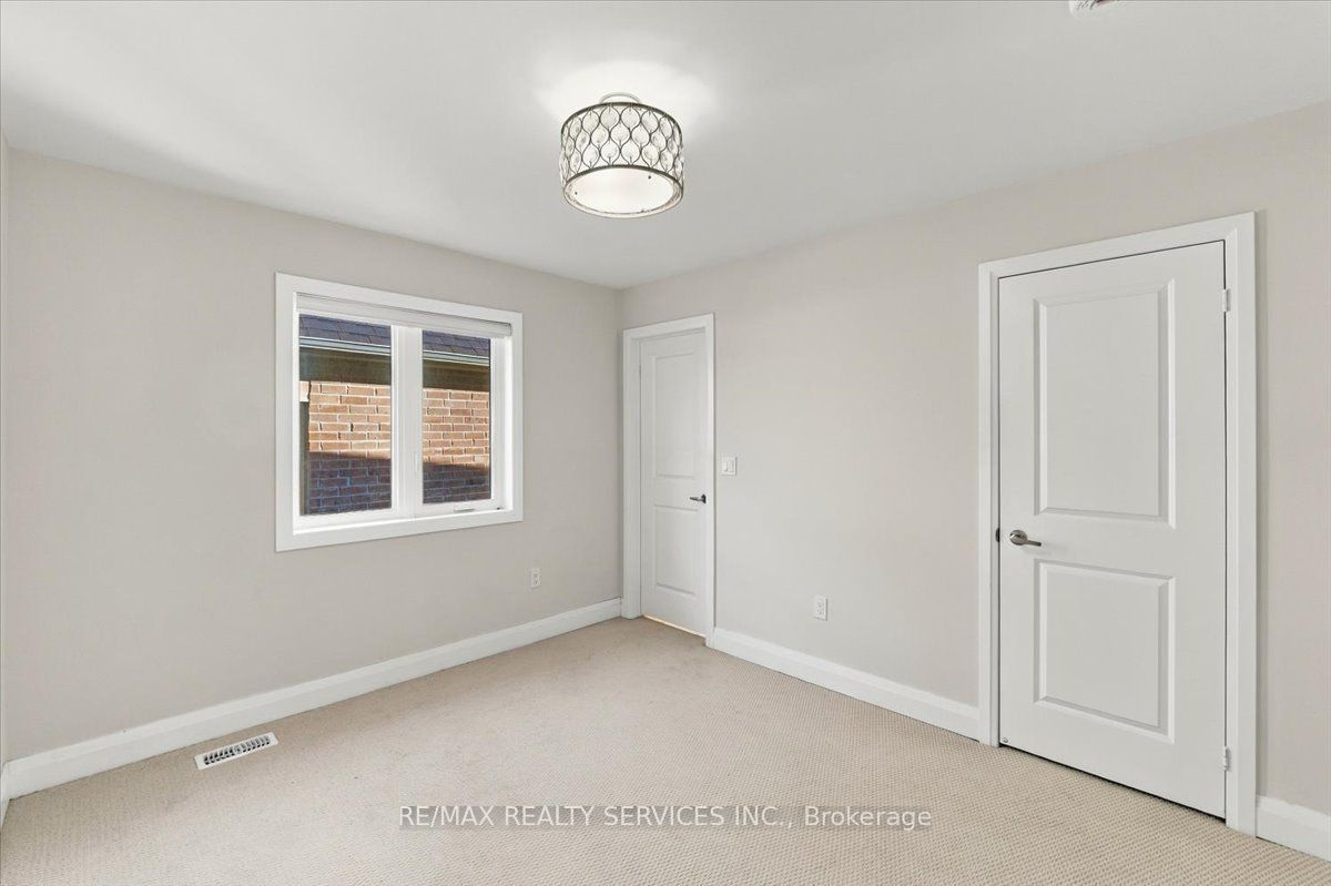 108 Frank Kelly Drive Property Photo 15