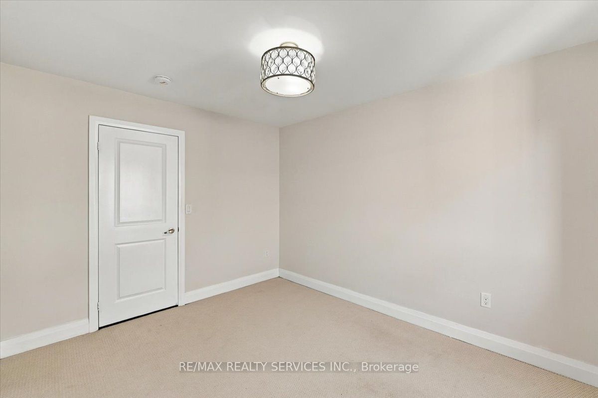 108 Frank Kelly Drive Property Photo 23