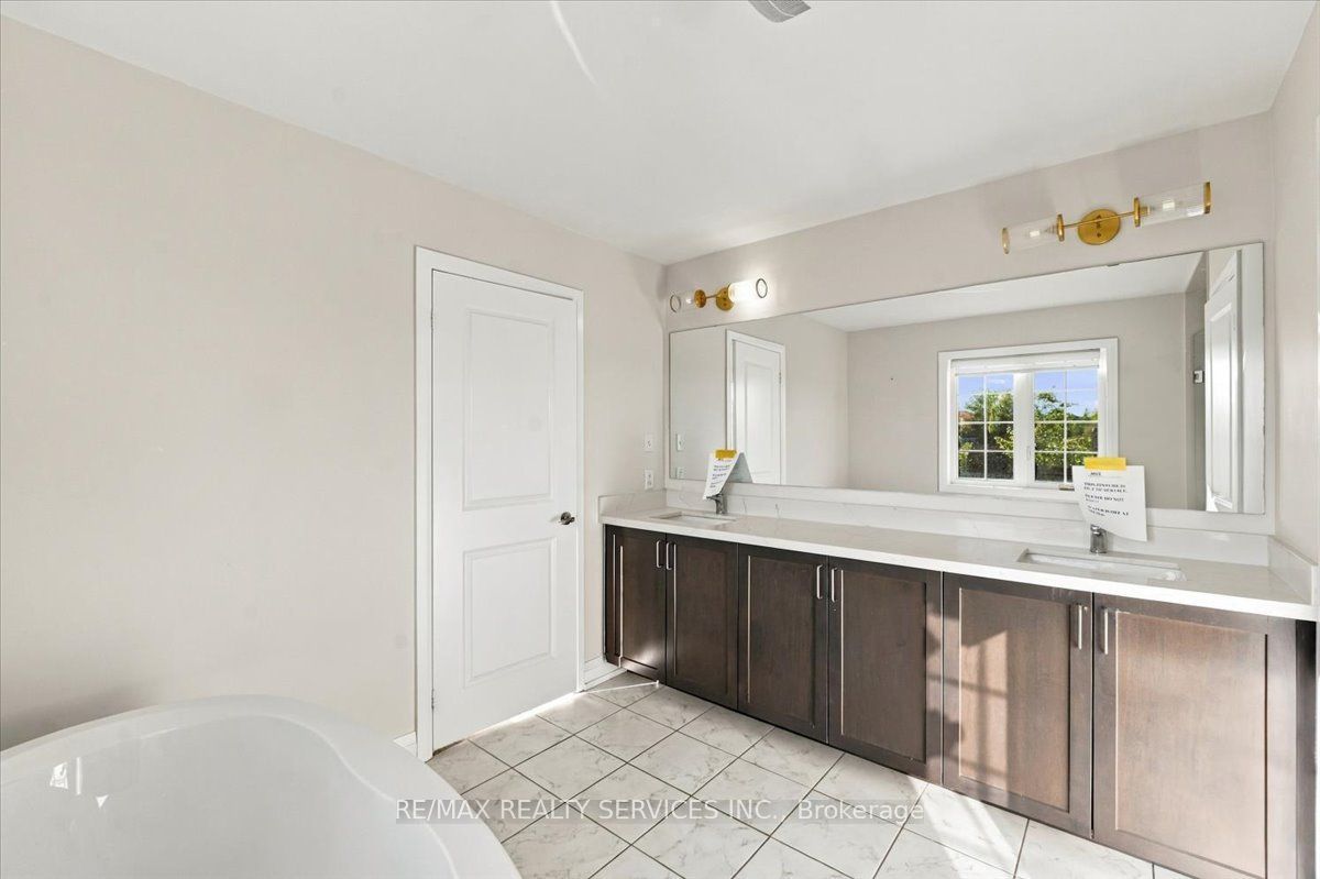 108 Frank Kelly Drive Property Photo 30
