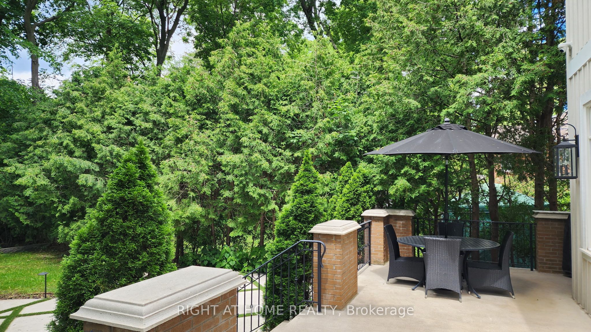 144 Brooke Street Property Photo 33