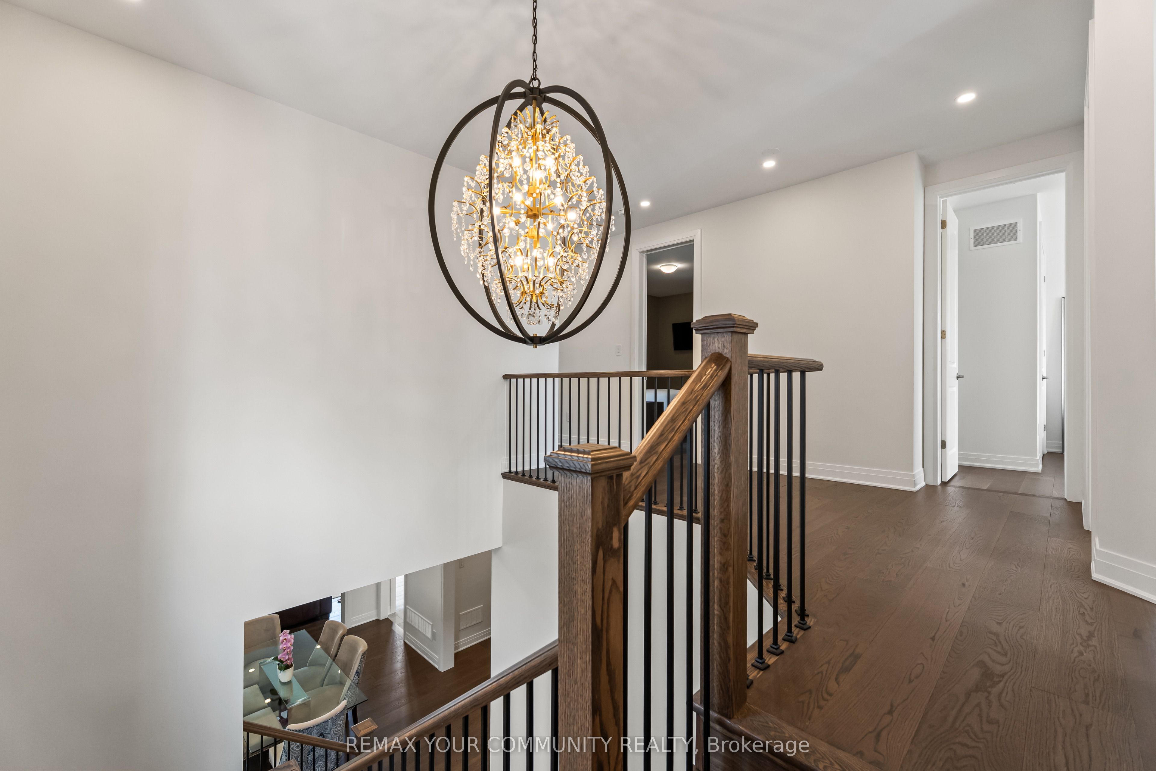 614 Newlove Street Property Photo 16
