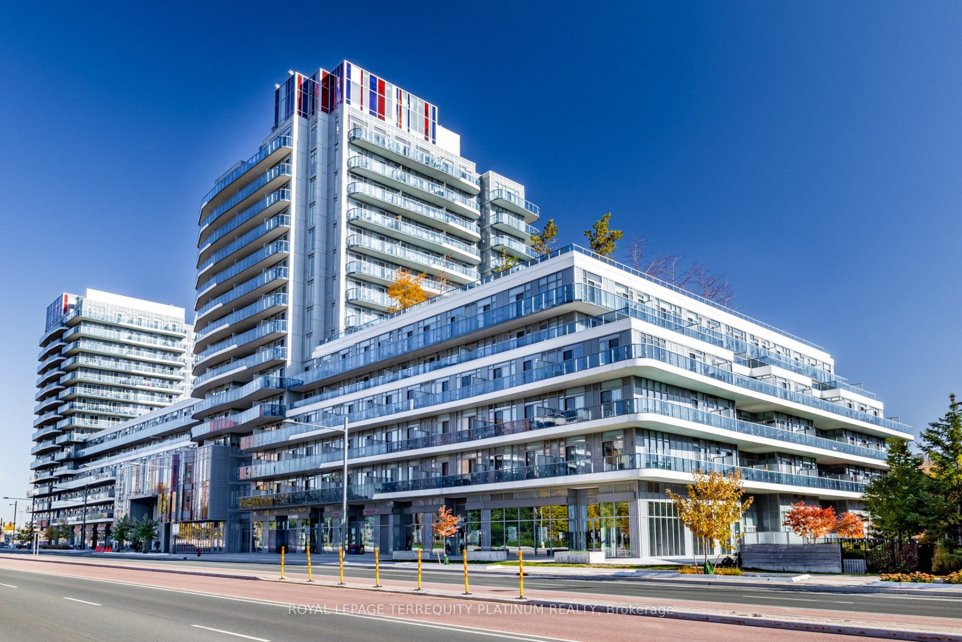 9471 Yonge Street 502 Property Photo 1