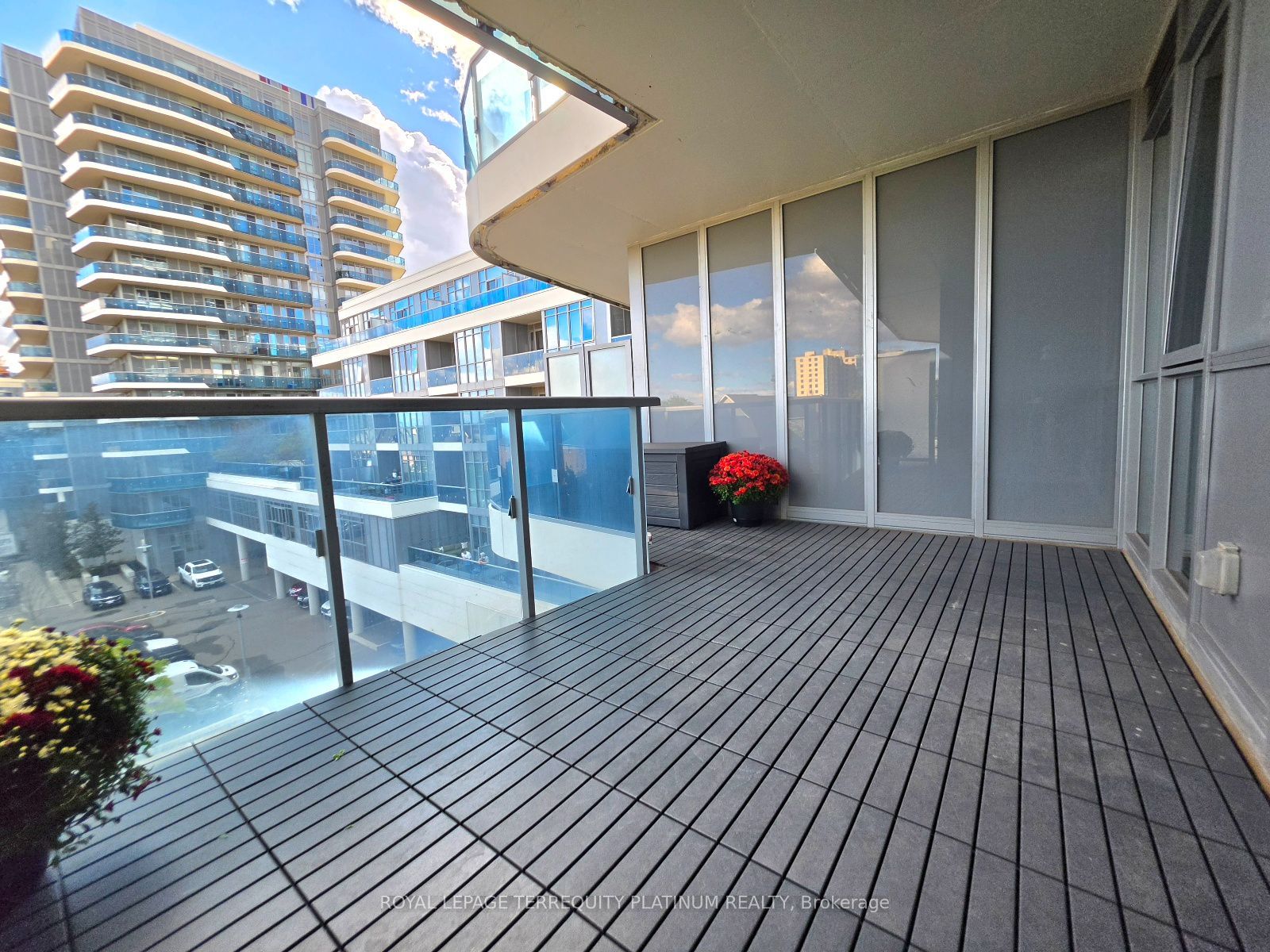 9471 Yonge Street 502 Property Photo 22