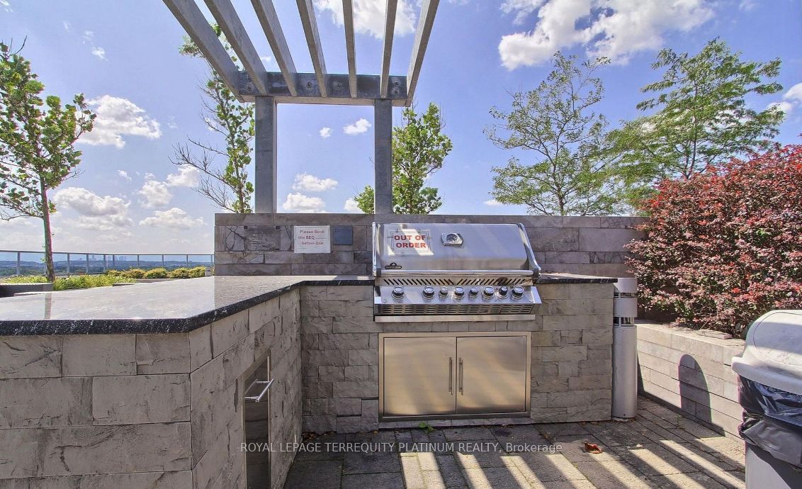 9471 Yonge Street 502 Property Photo 34