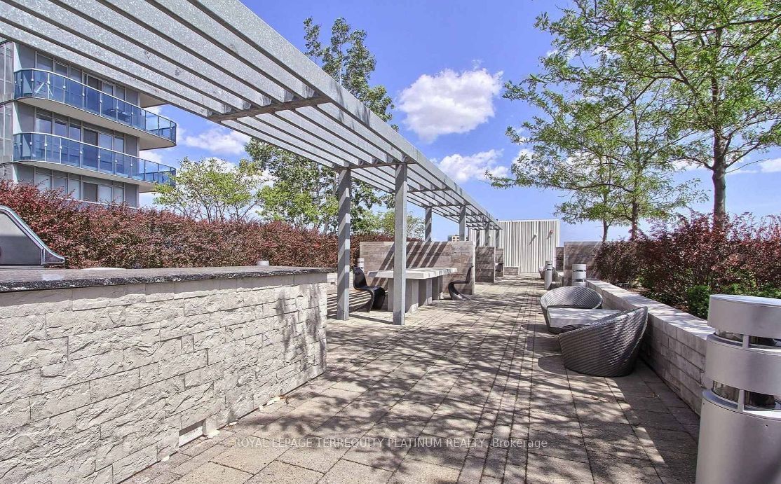 9471 Yonge Street 502 Property Photo 35