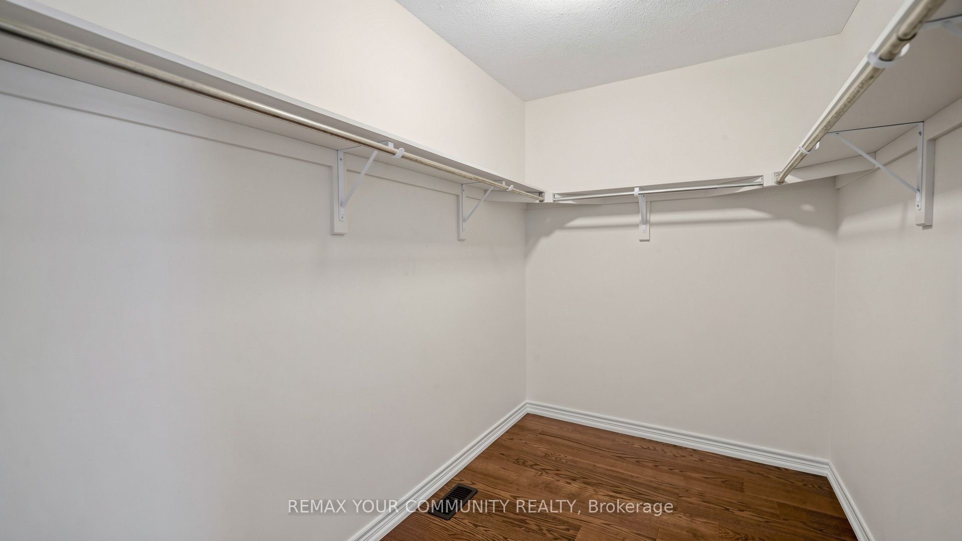 6 Homerton Avenue Property Photo 28