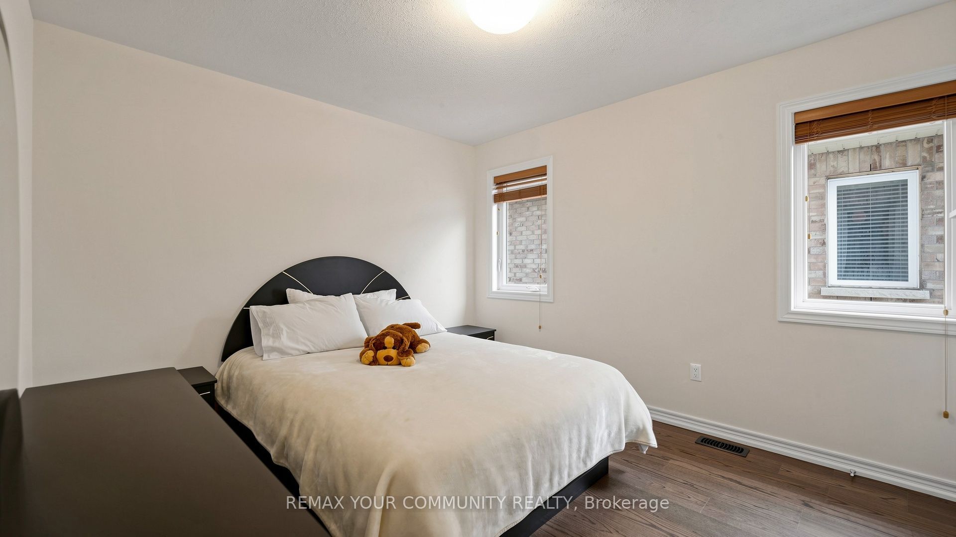 6 Homerton Avenue Property Photo 33