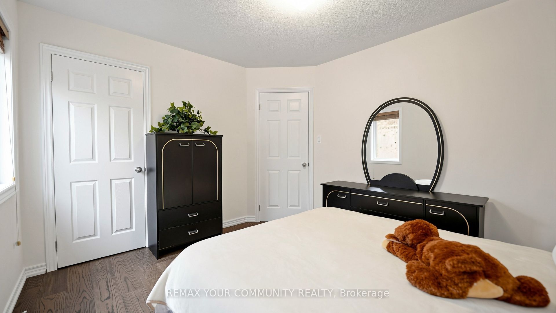 6 Homerton Avenue Property Photo 35