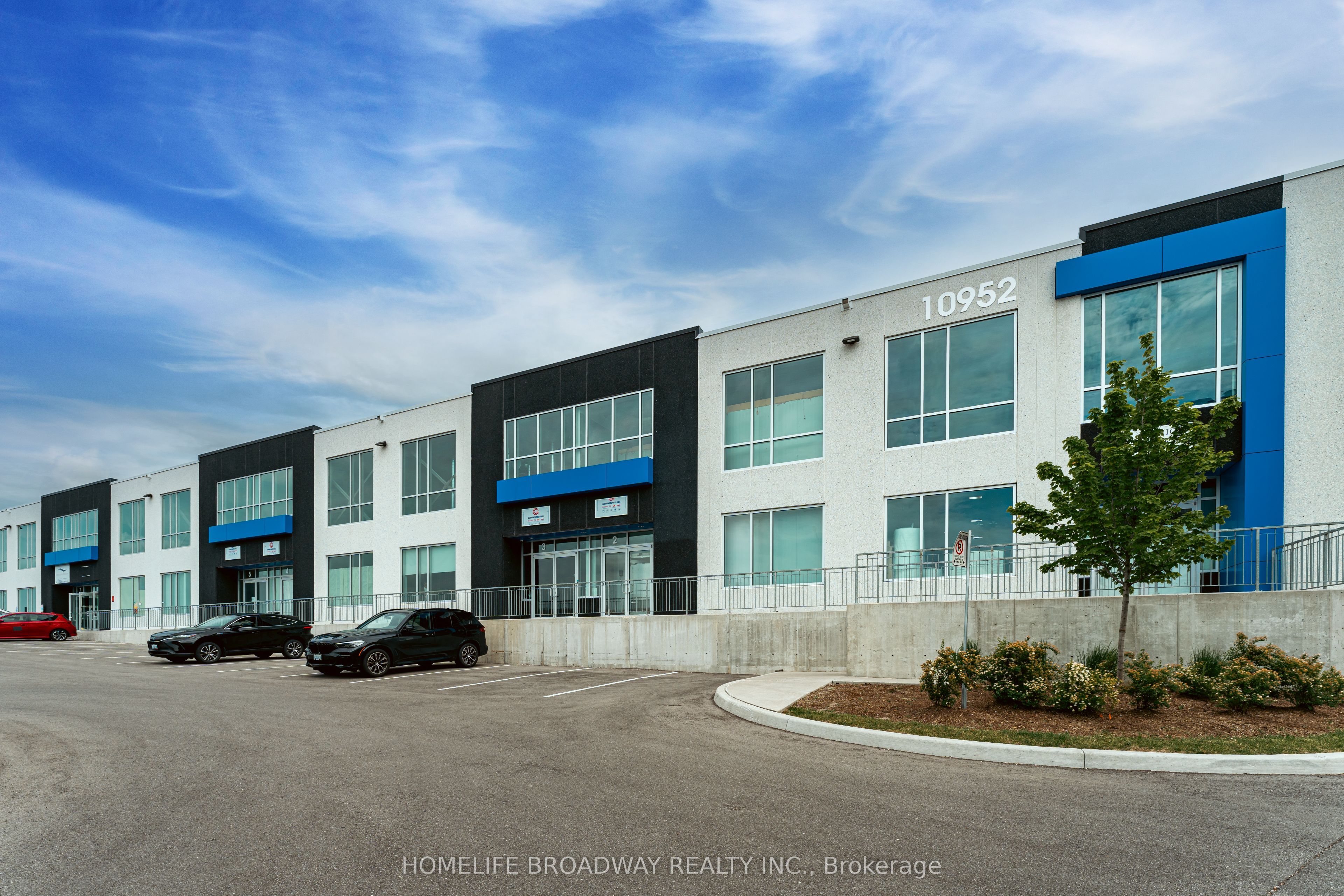 10952 Woodbine Avenue 2-3 Property Photo 1