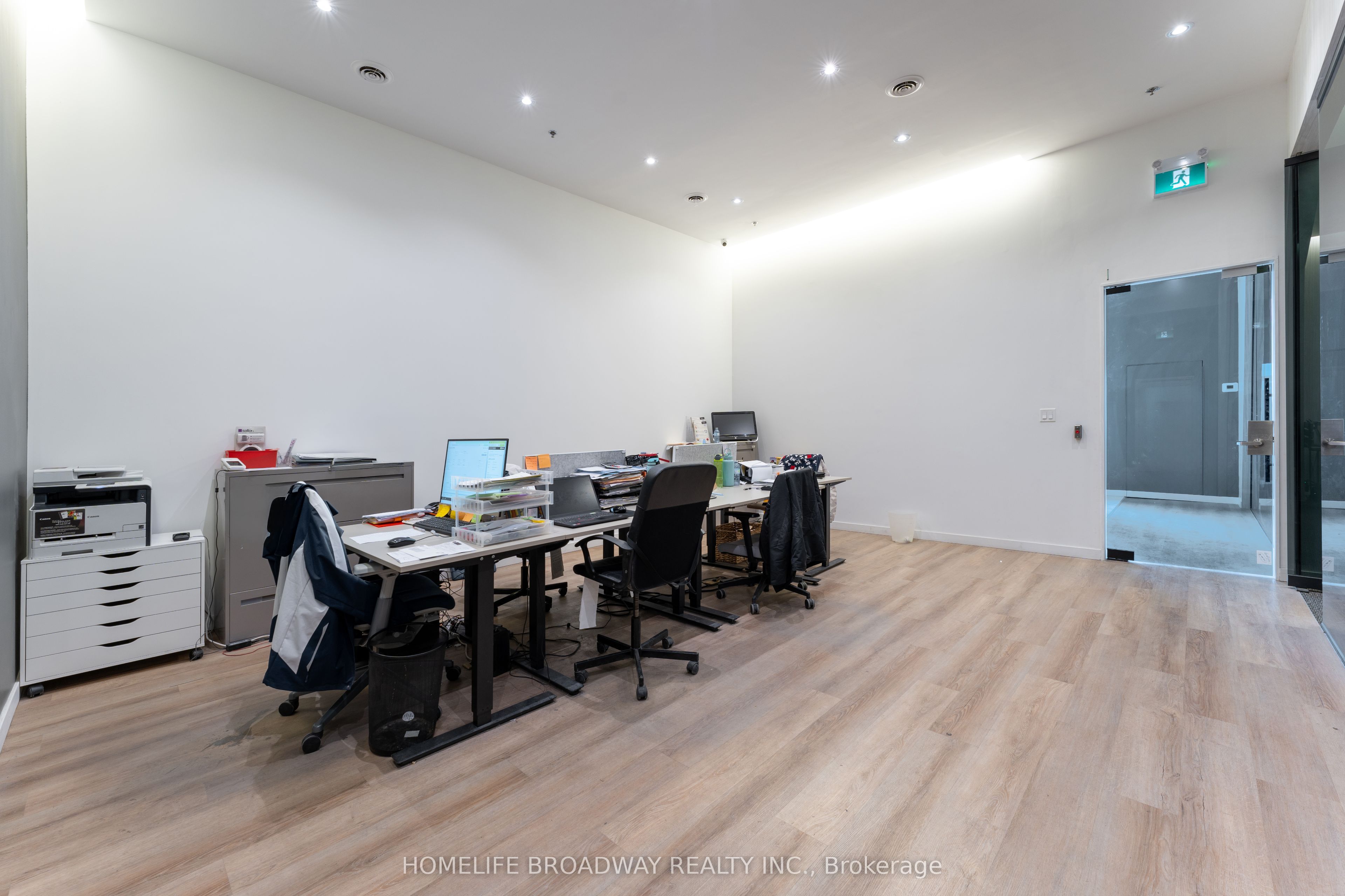 10952 Woodbine Avenue 2-3 Property Photo 10