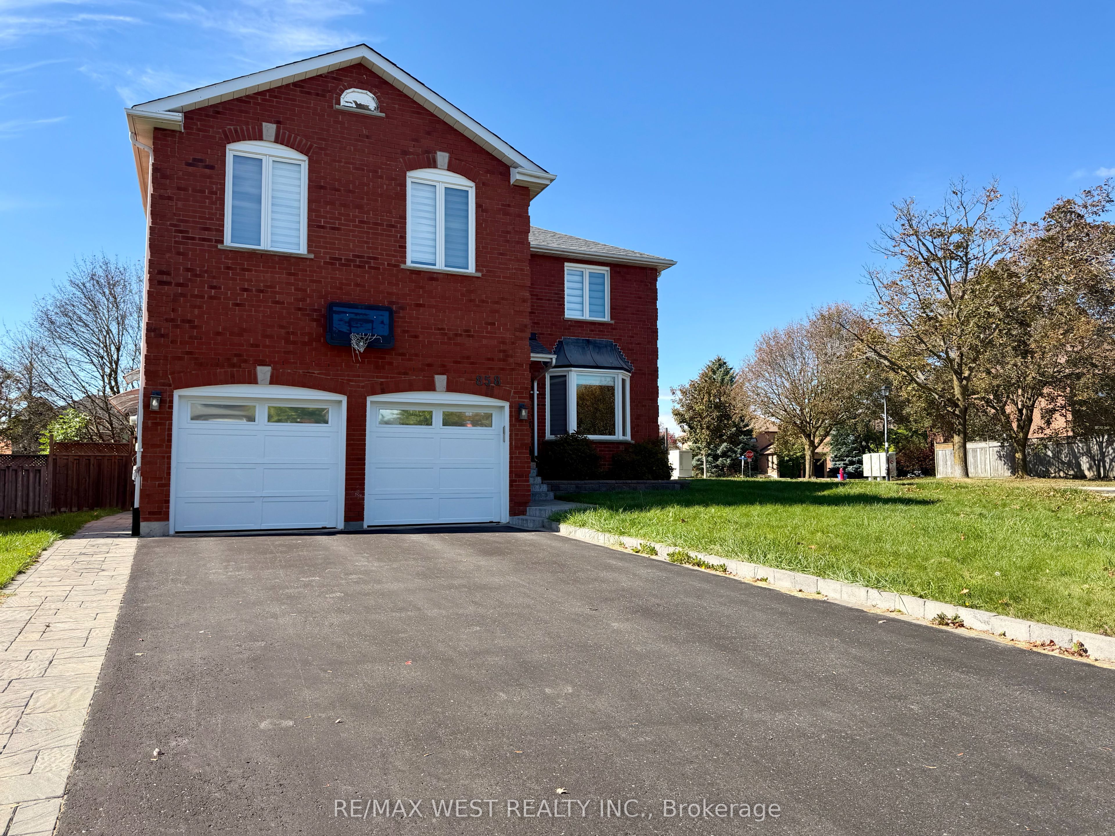 858 Cassie Road Lower Property Photo 1
