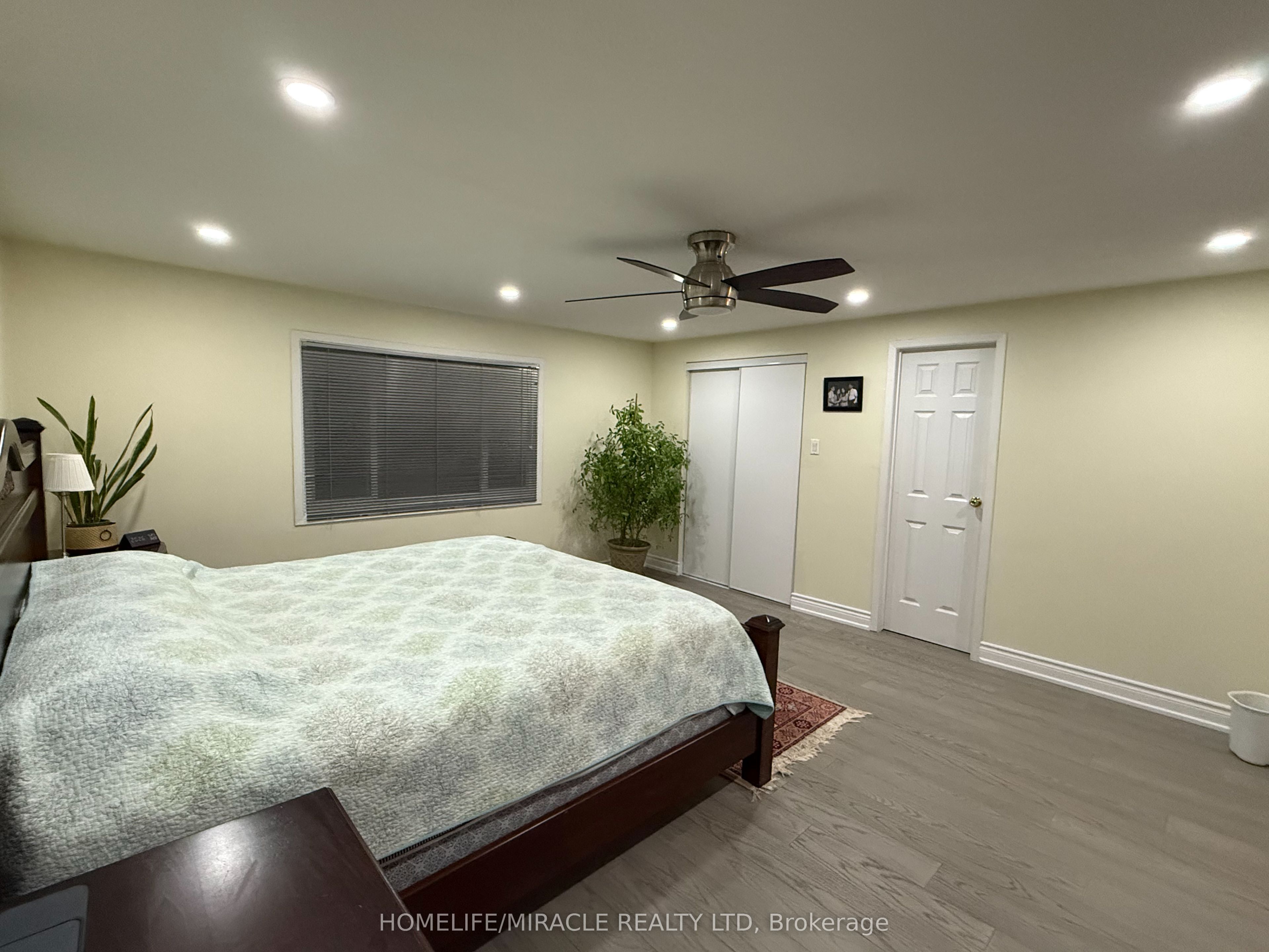 163 Mabley Crescent Property Photo 9