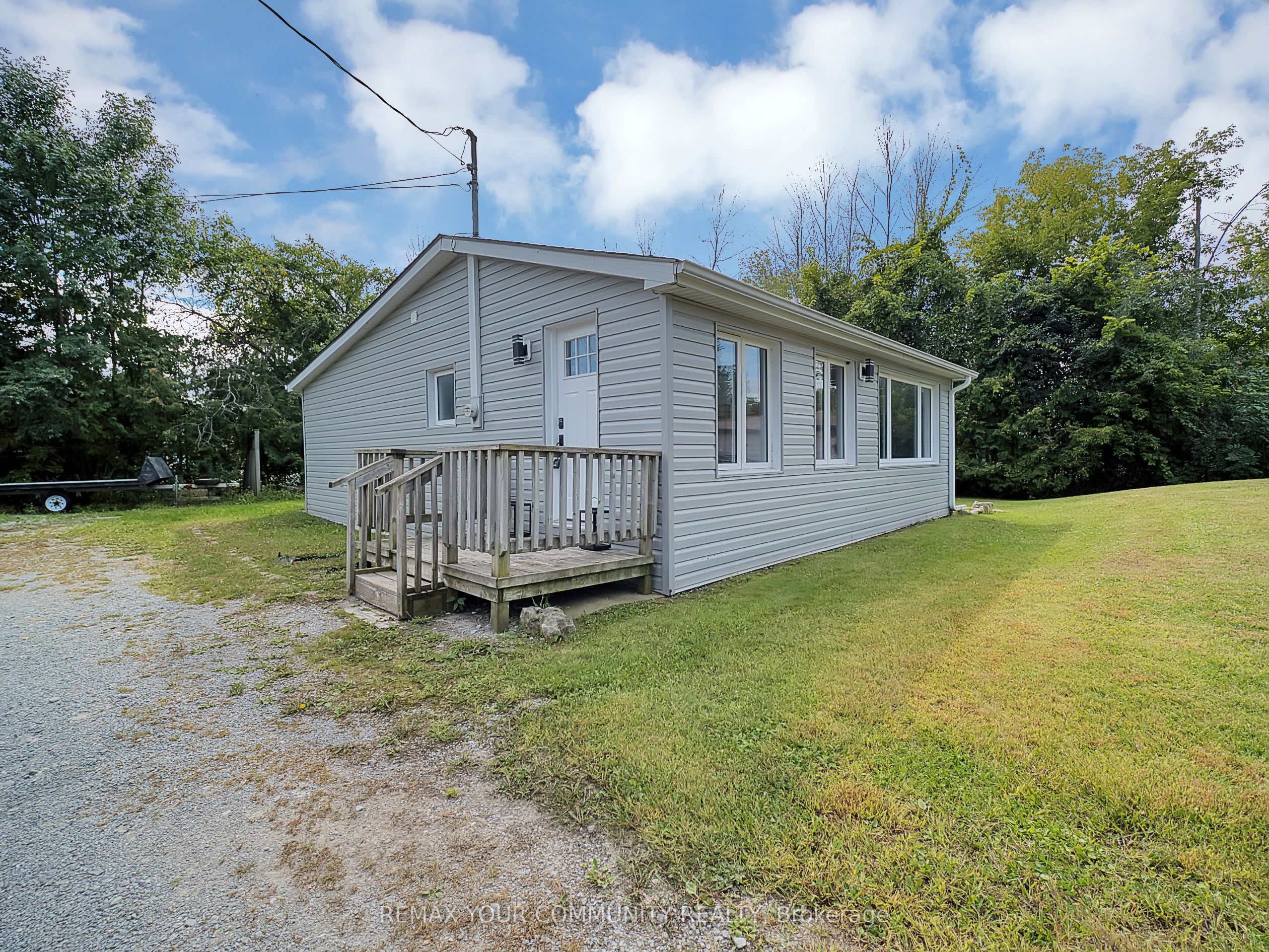 18 Isle Vista Drive Property Photo 1