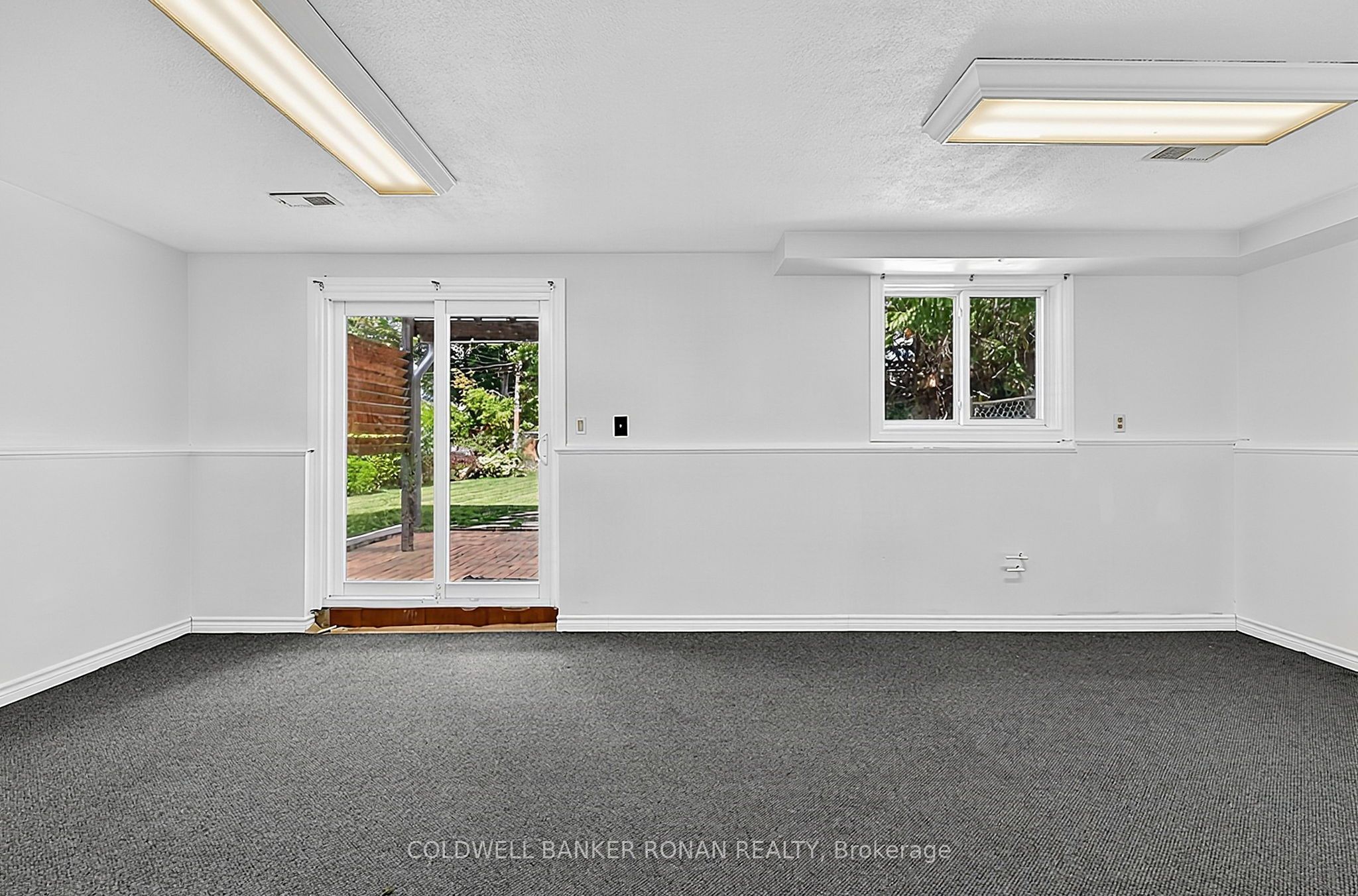 130 Queen Street Property Photo 32