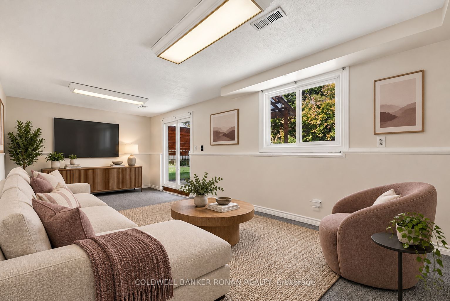 130 Queen Street Property Photo 36