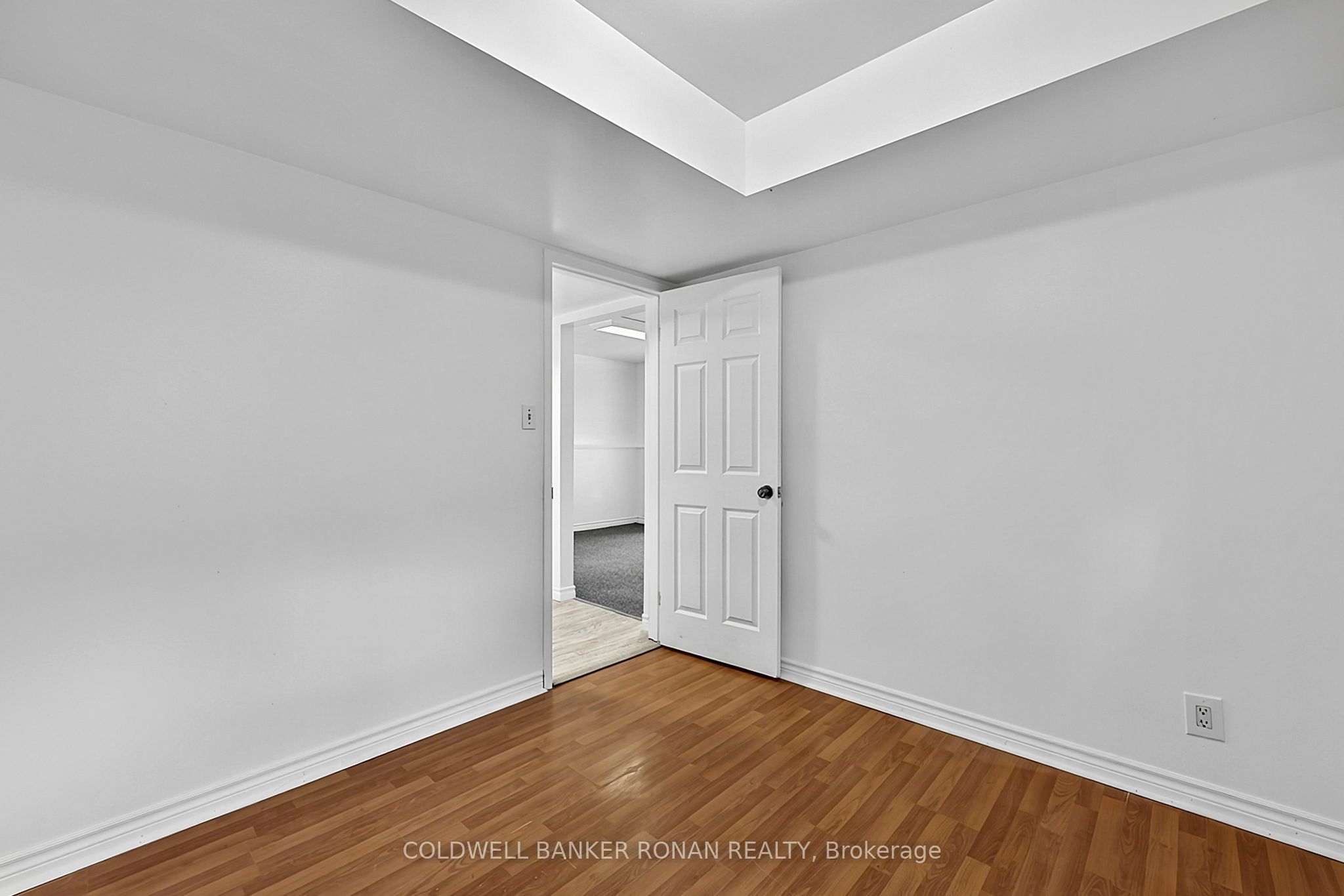 130 Queen Street Property Photo 40