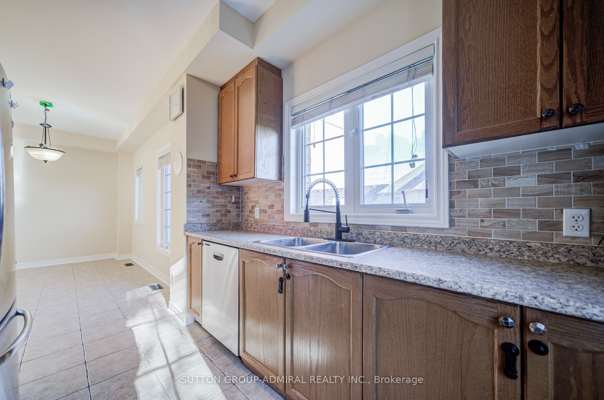 15 Old Colony Road 2 Property Photo 7