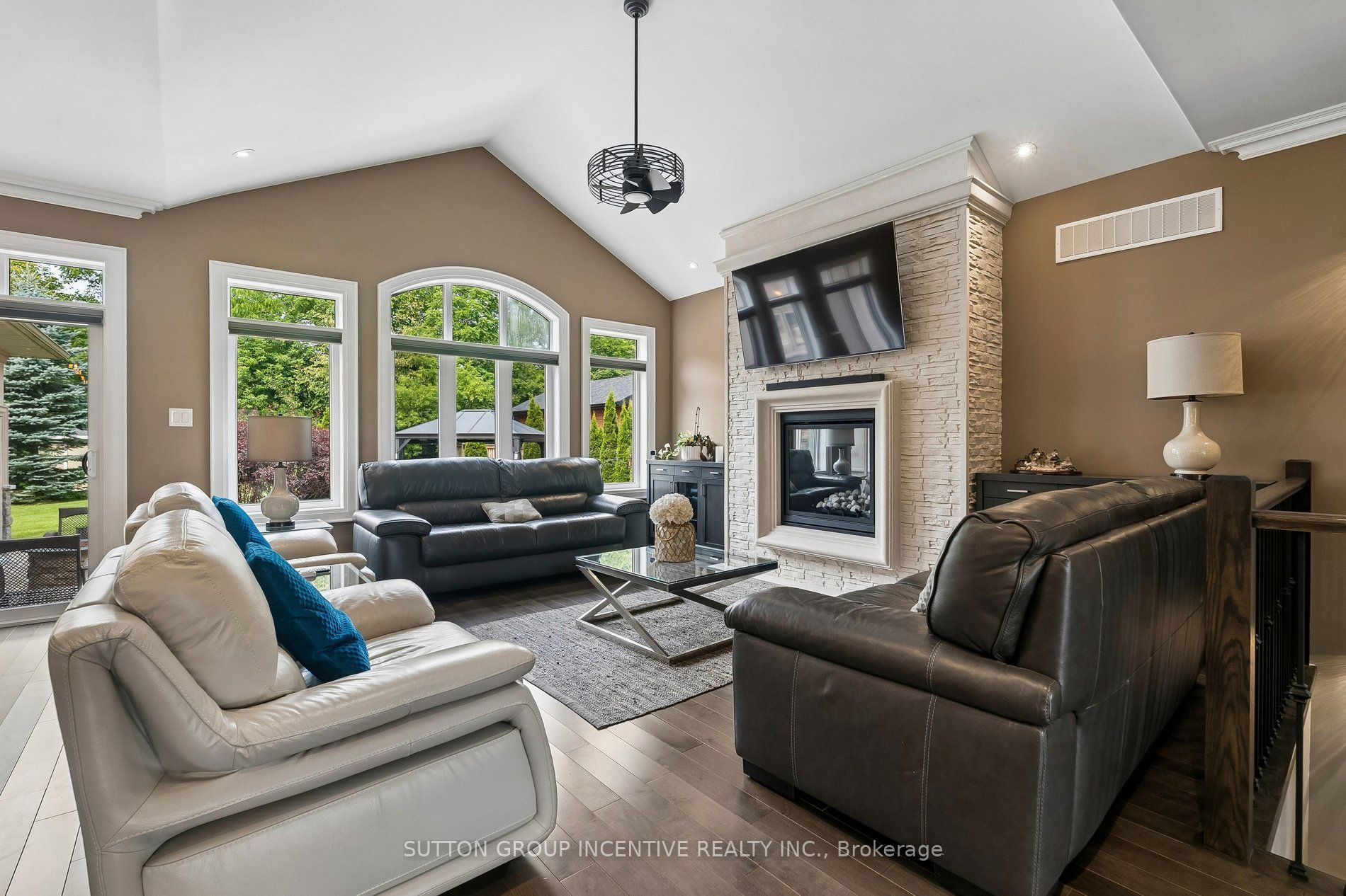 260 Sunnybrae Avenue Property Photo 8