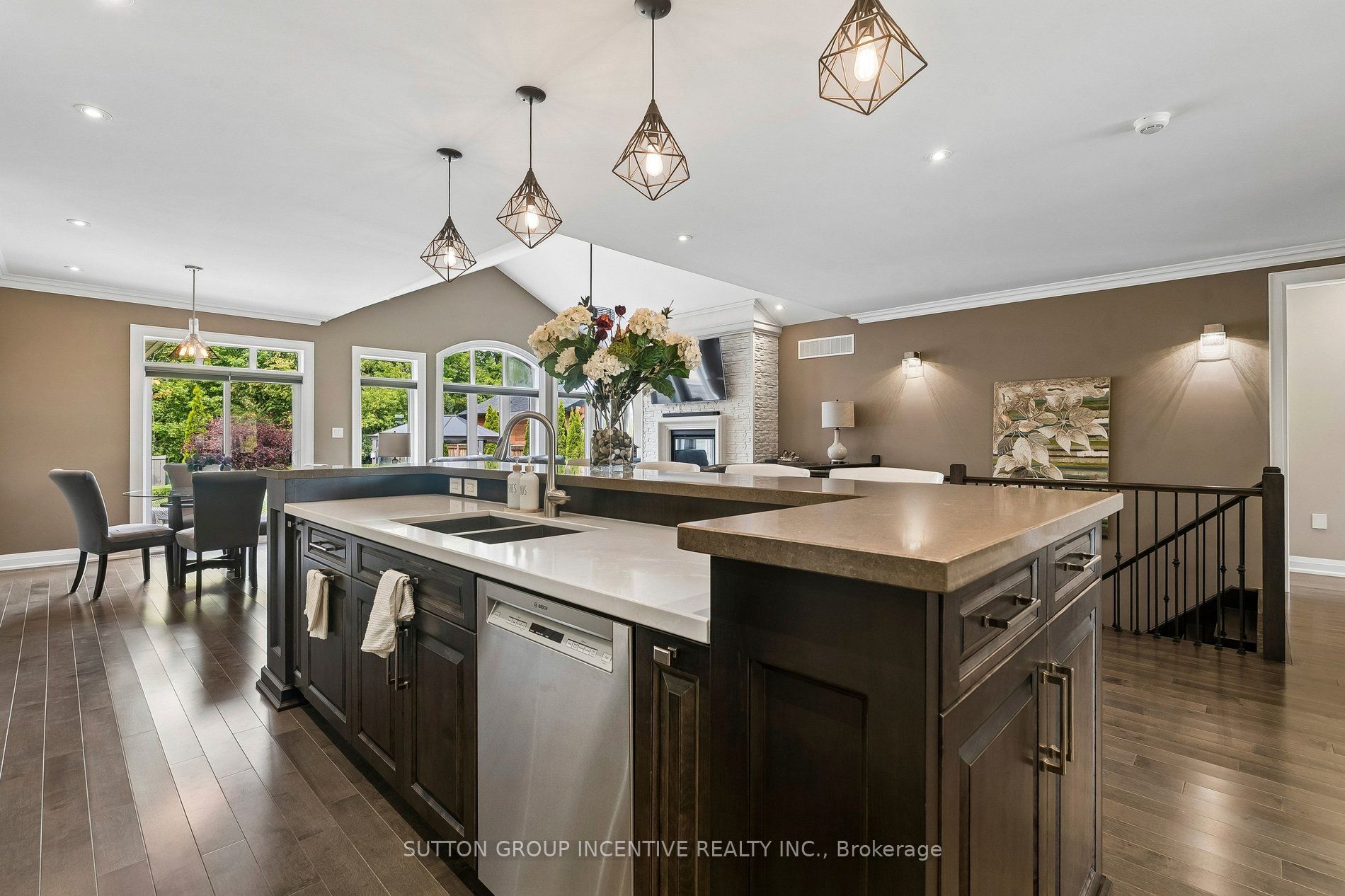 260 Sunnybrae Avenue Property Photo 14
