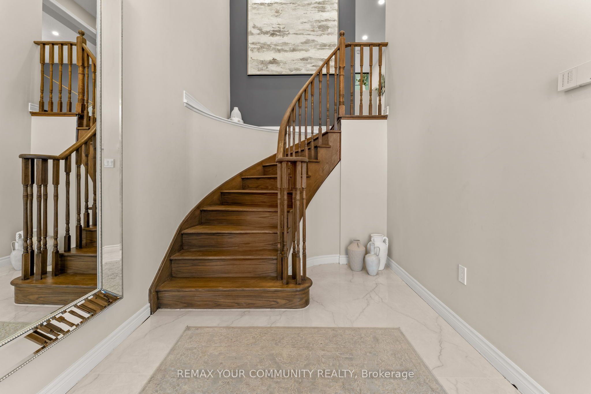 150 Inverness Way Property Photo 5