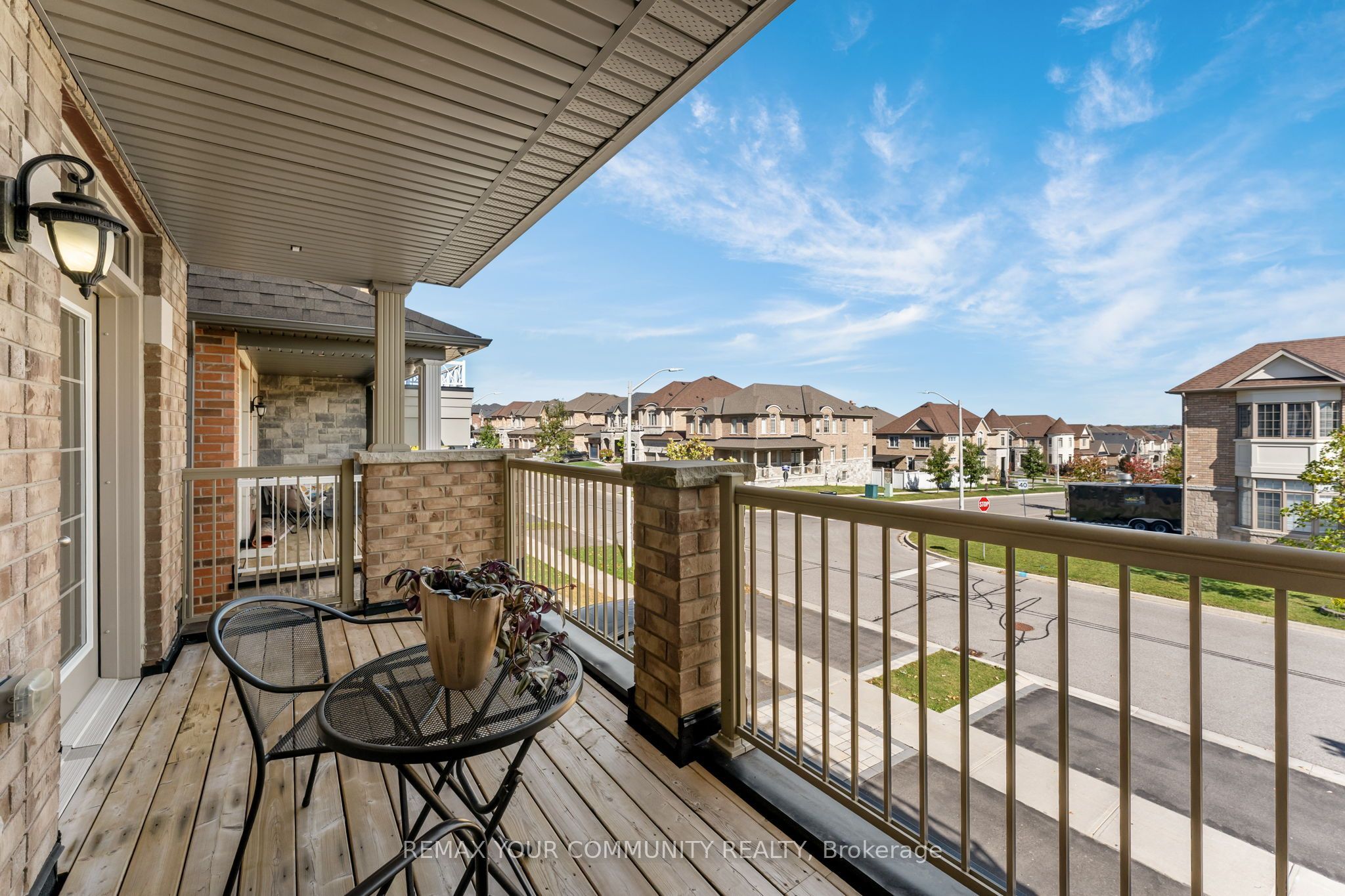 150 Inverness Way Property Photo 12