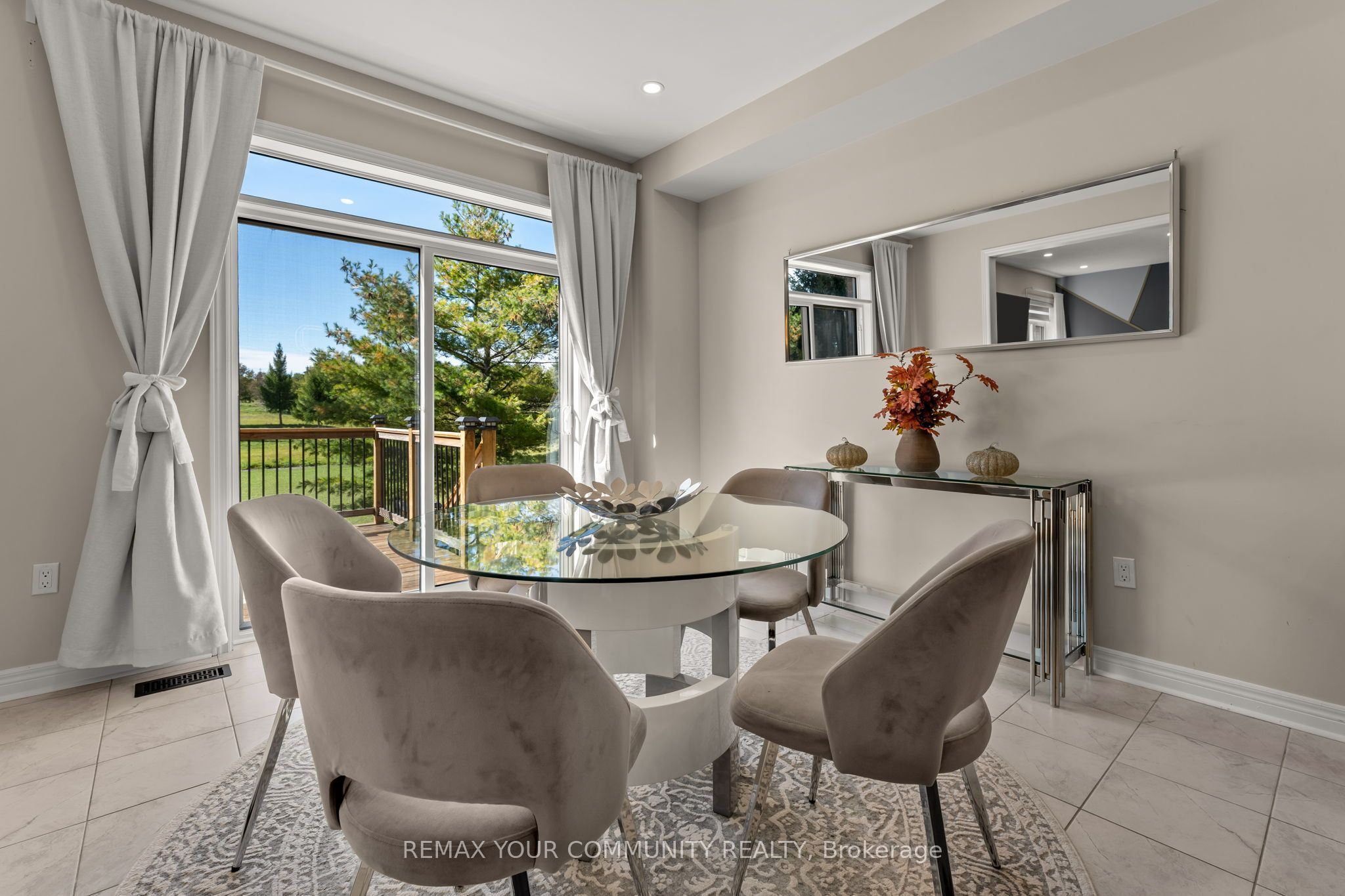 150 Inverness Way Property Photo 17