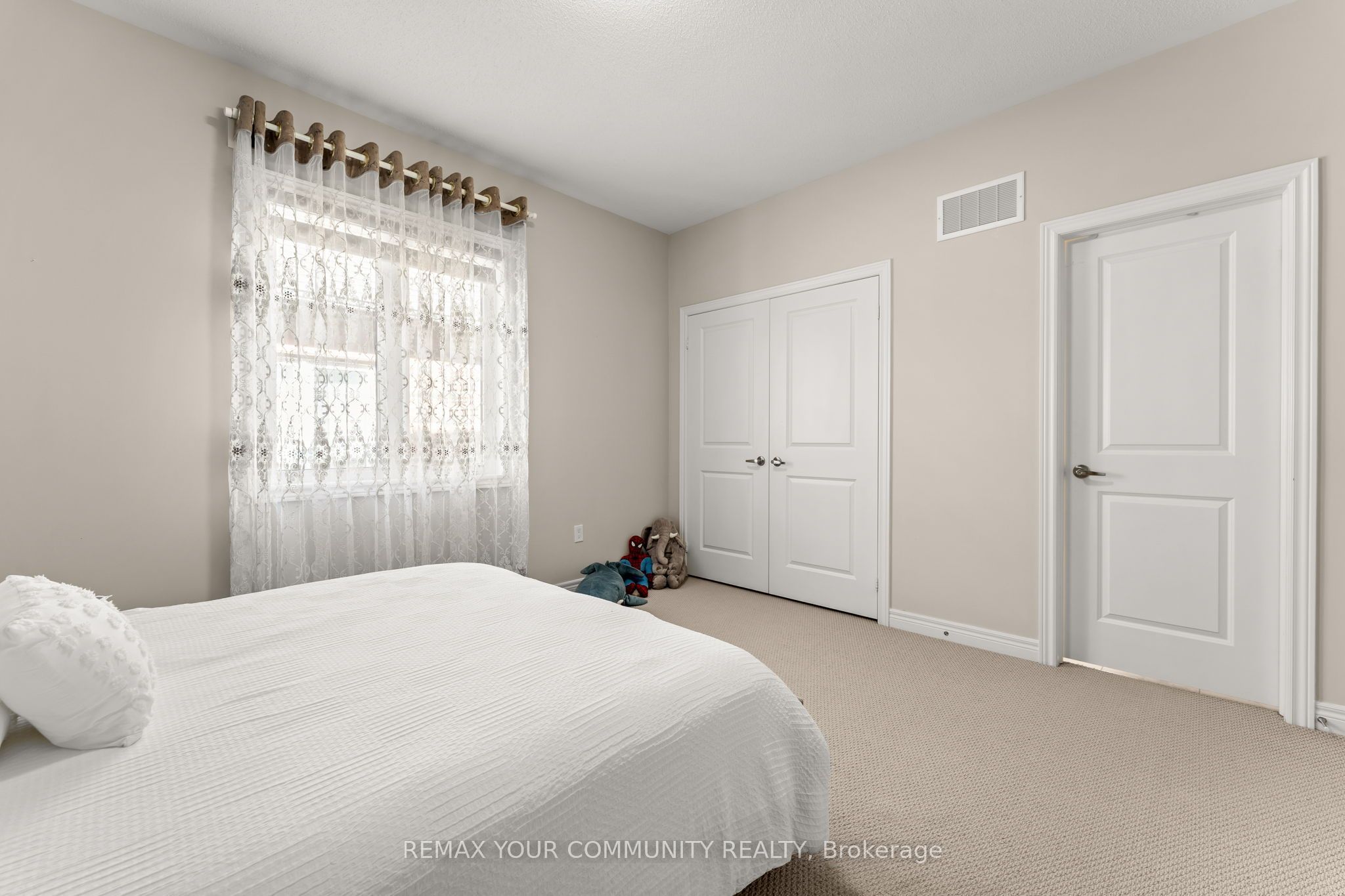 150 Inverness Way Property Photo 30