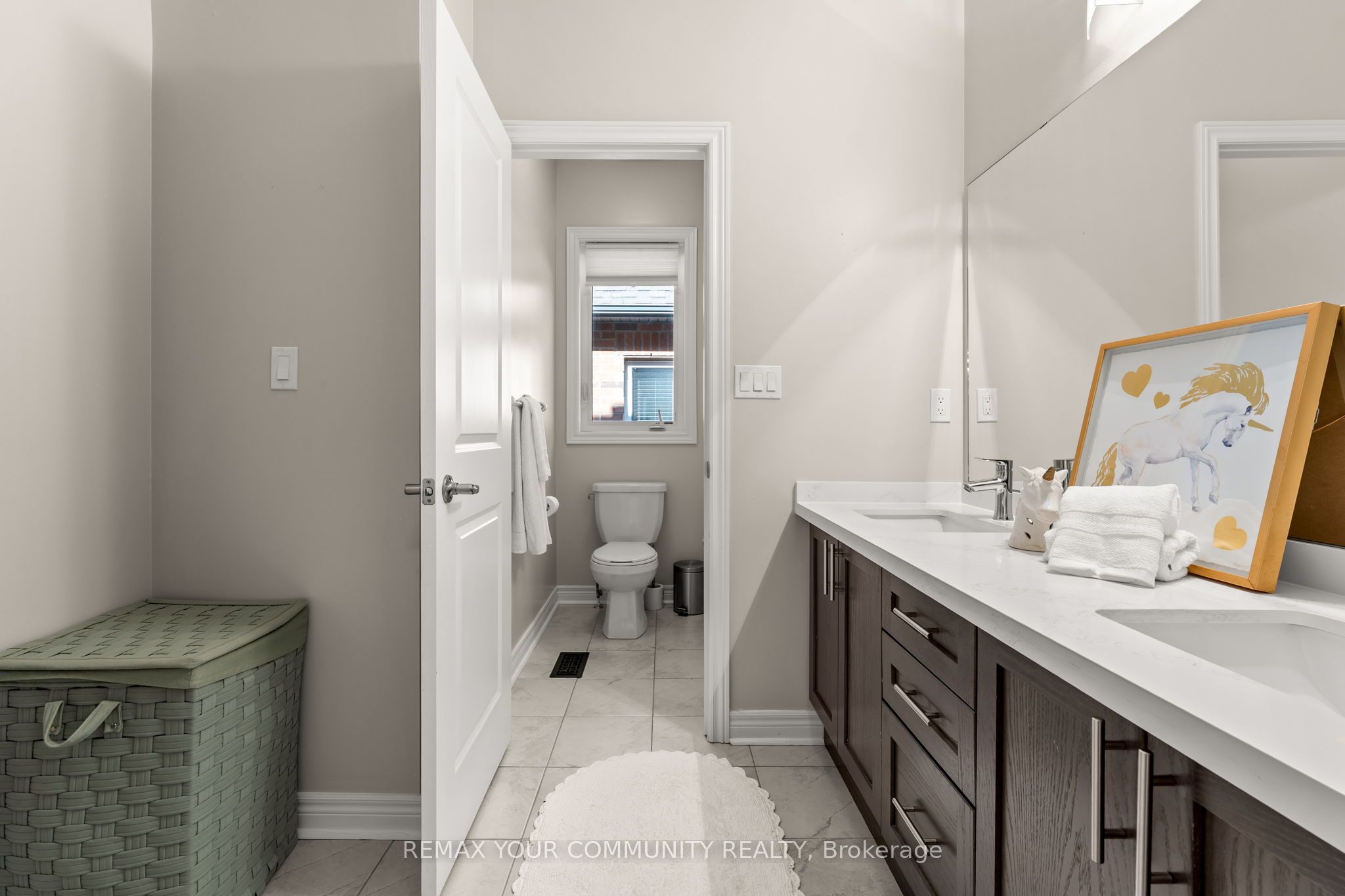 150 Inverness Way Property Photo 32