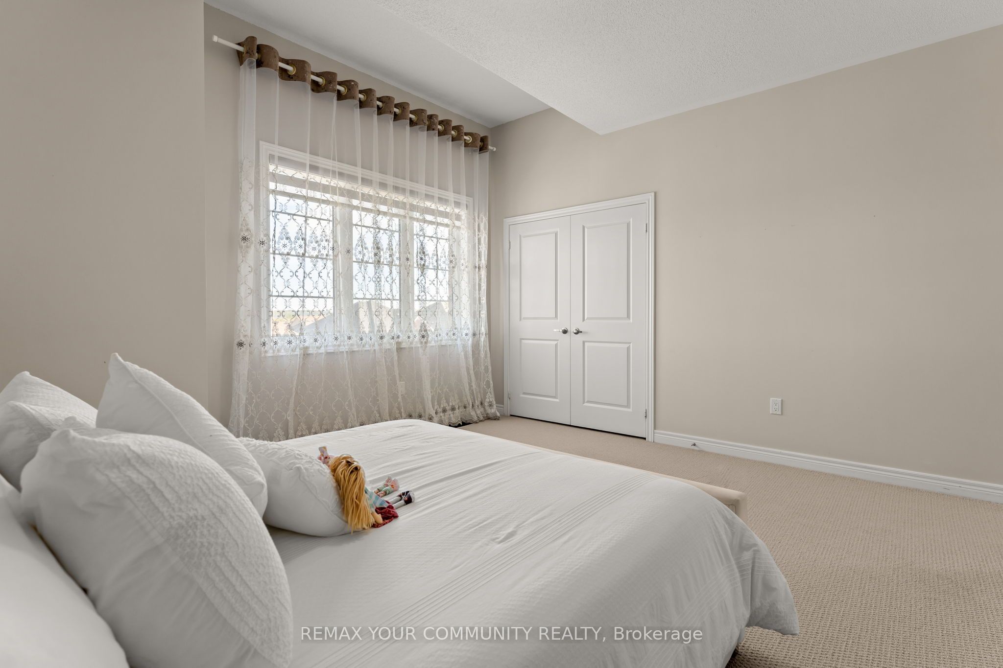150 Inverness Way Property Photo 33