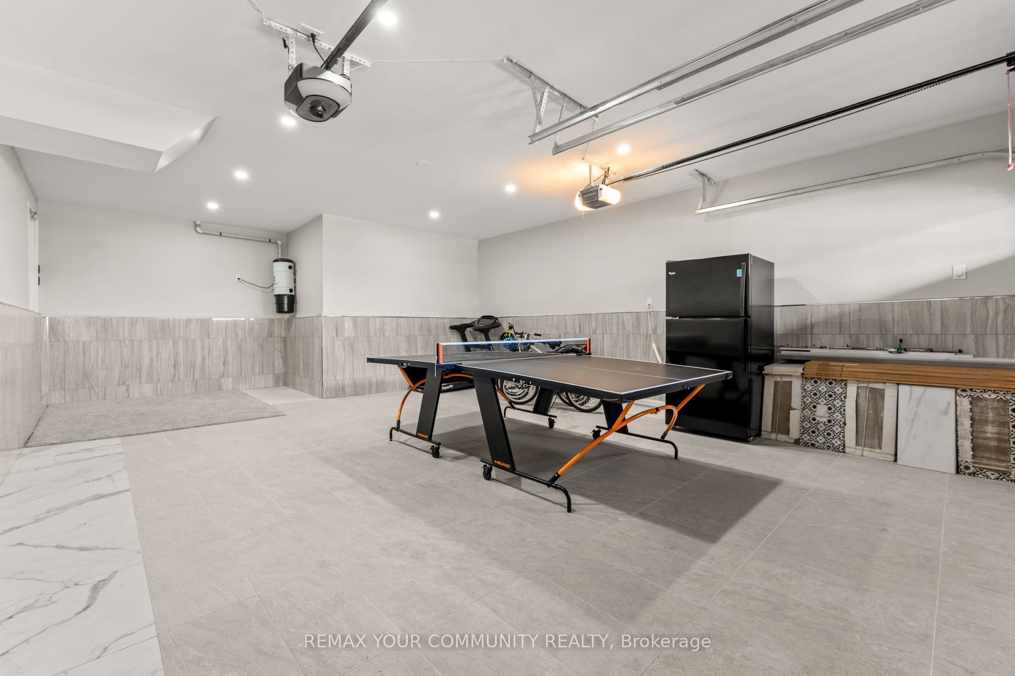 150 Inverness Way Property Photo 40