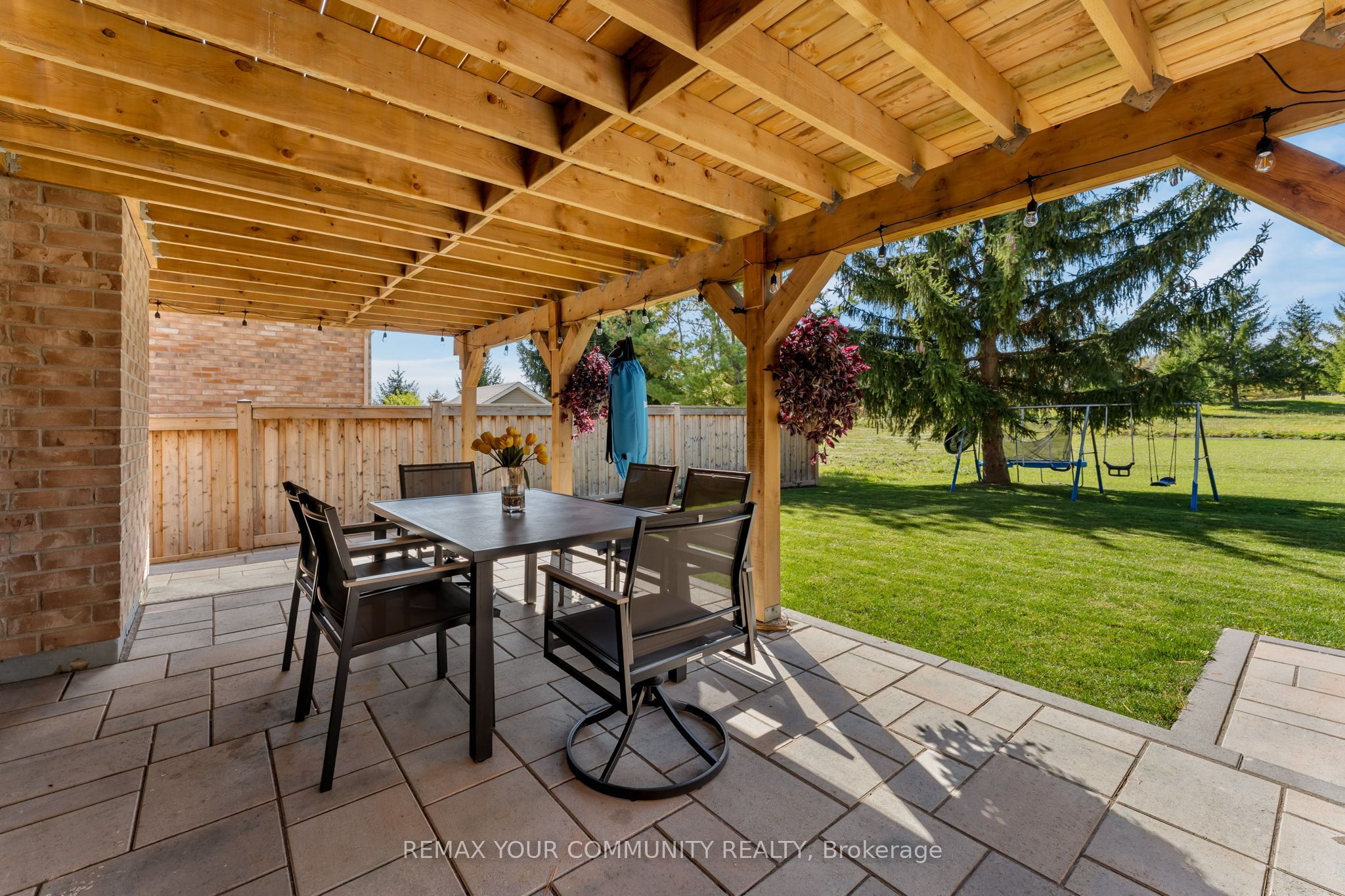 150 Inverness Way Property Photo 46