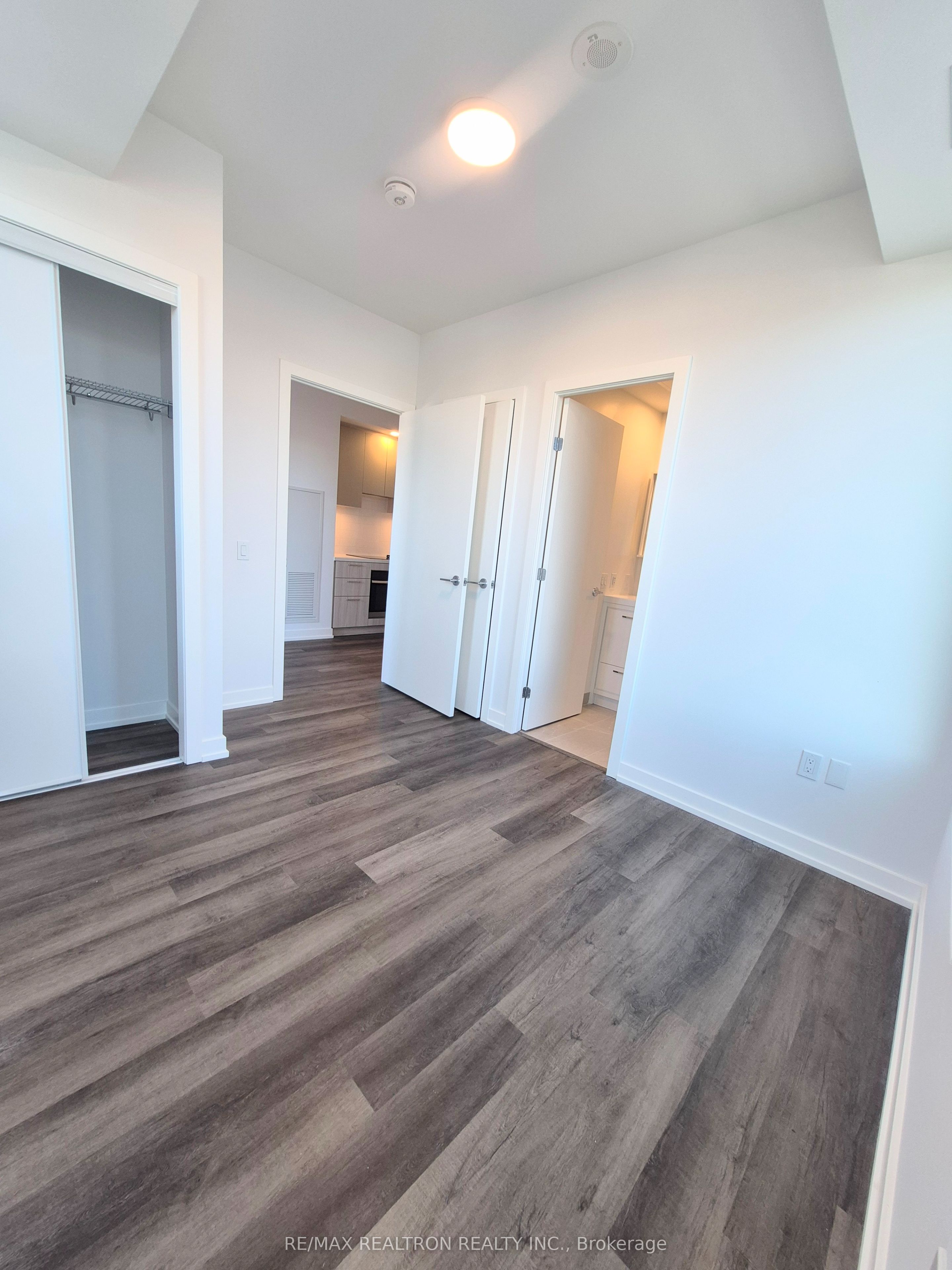 5 Meadowdale Road 1802 Property Photo 6