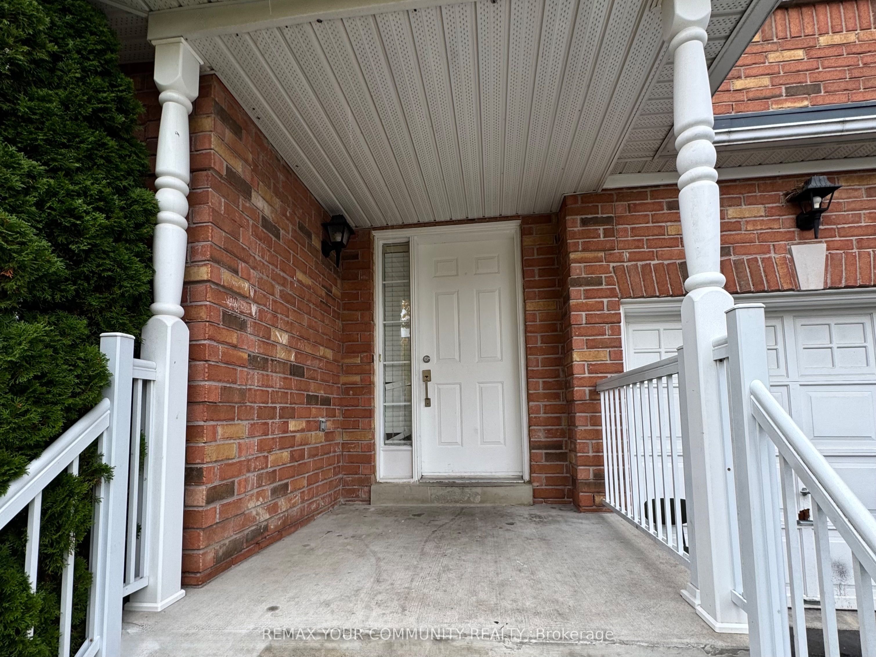163 Flagstone Way Property Photo 2